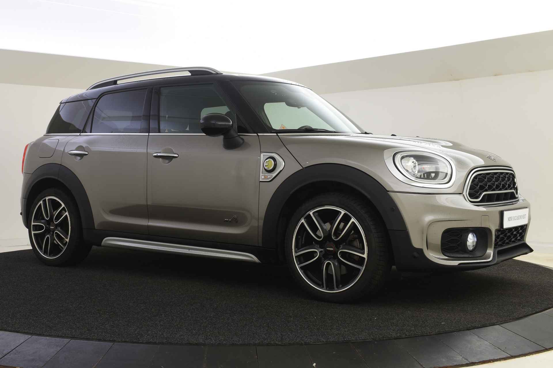 MINI Countryman Cooper S E ALL4 Automaat / Cruise Control / PDC achter / Airconditioning / DAB / Navigatie - 23/45