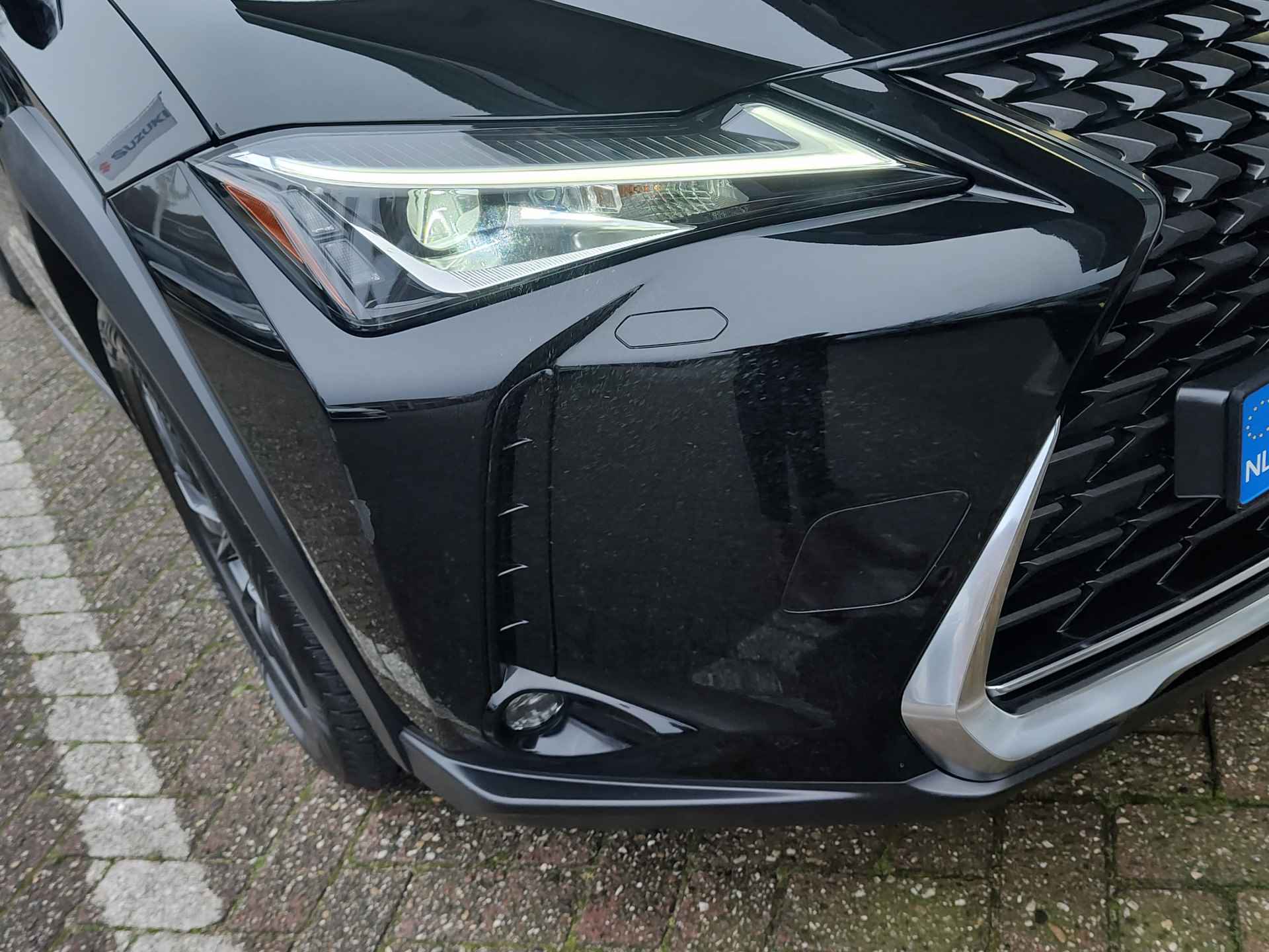 Lexus UX 250h BUSINESS LINE Trekhaak | Stuurverwarming | Keyless - 38/39