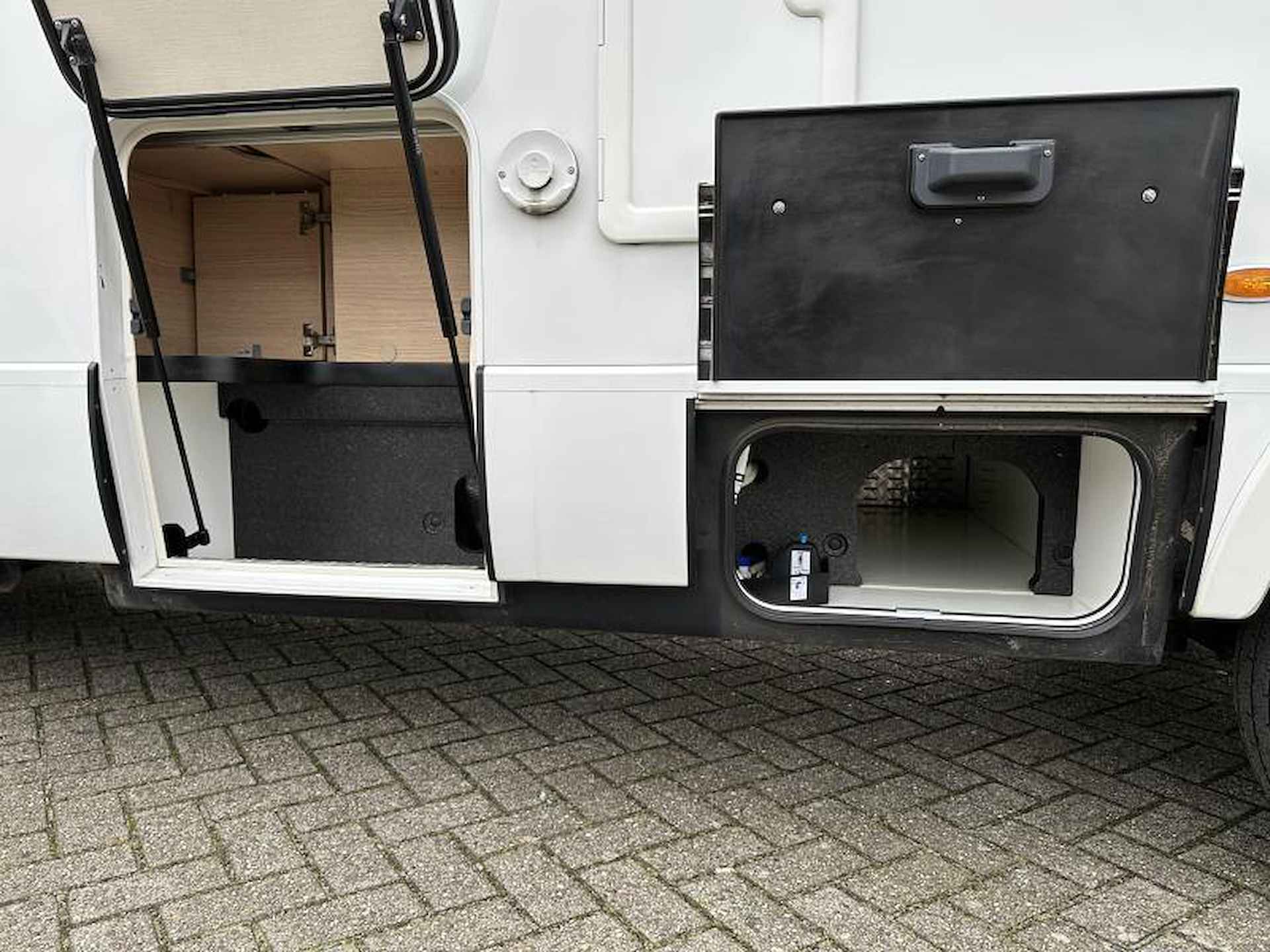 Hymer BMC-T 580 - APARTE BEDDEN - 10/25