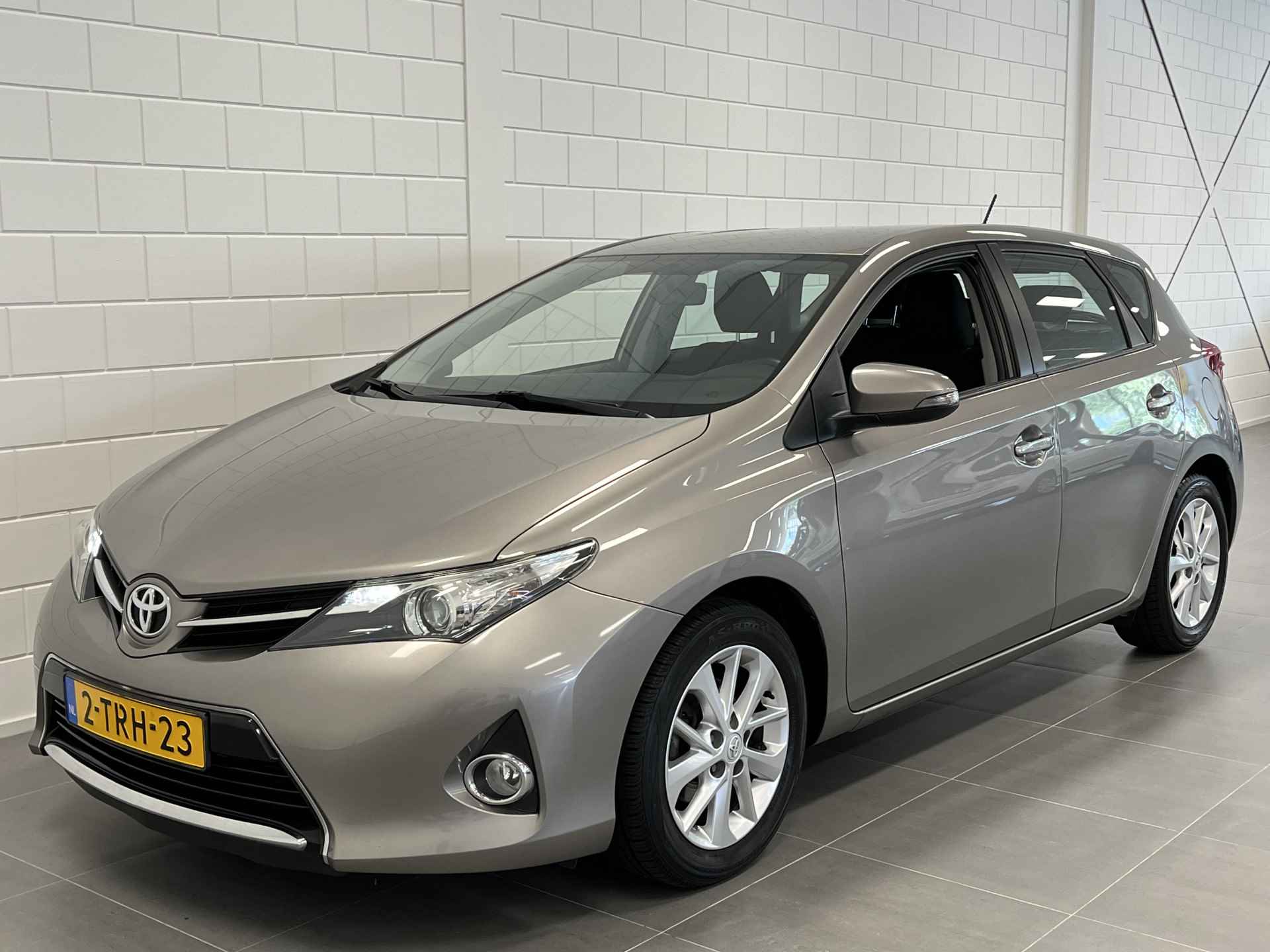 Toyota Auris 1.3 Now TREKHAAK | AIRCO | RADIO/CD | DEALER ONDERHOUDEN | 12 MAANDEN GARANTIE! - 4/39