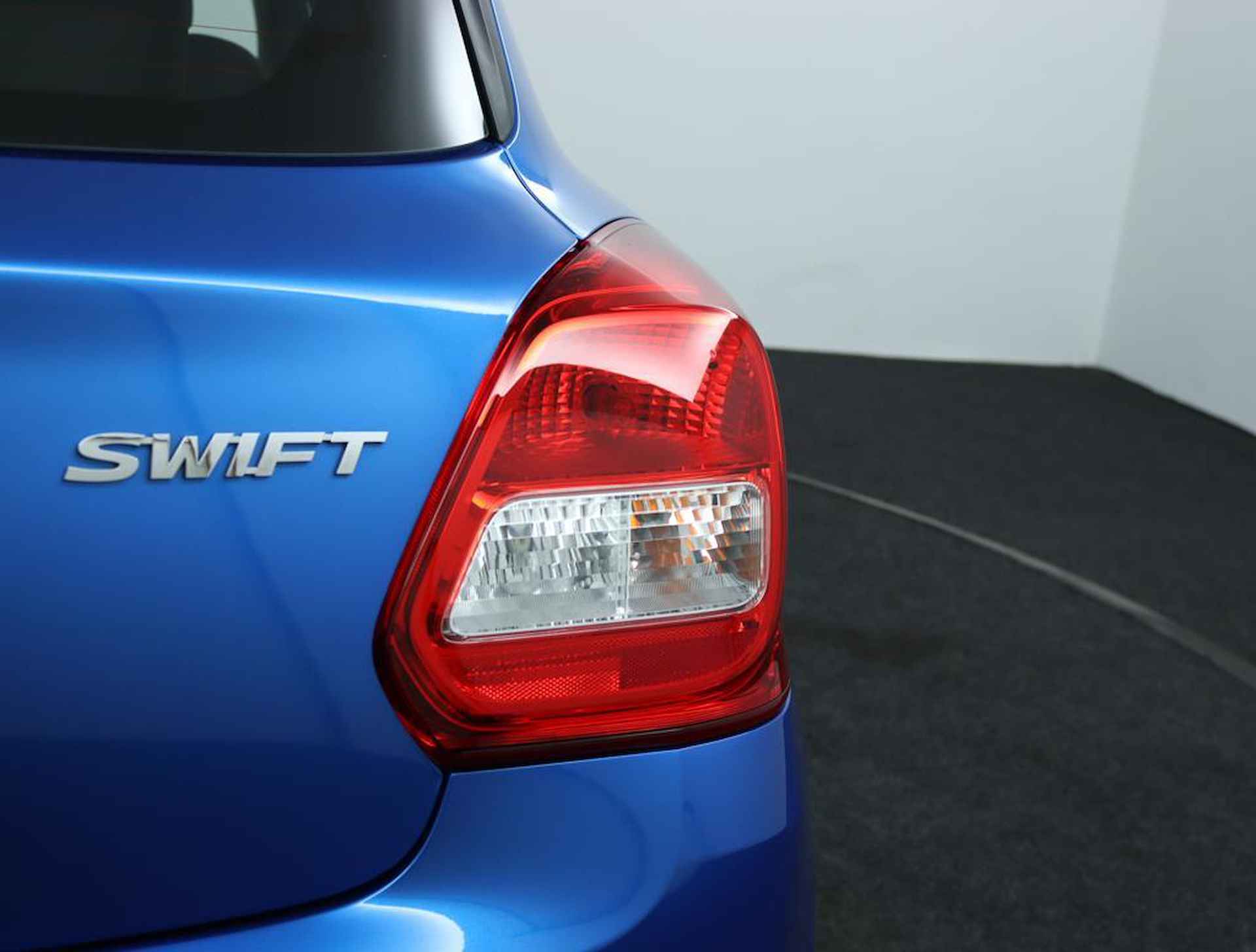 Suzuki Swift 1.2 Comfort | Airco | Radio-CD speler | Bluetooth | centrale vergrendeling | elektrische ramen voor | - 34/43