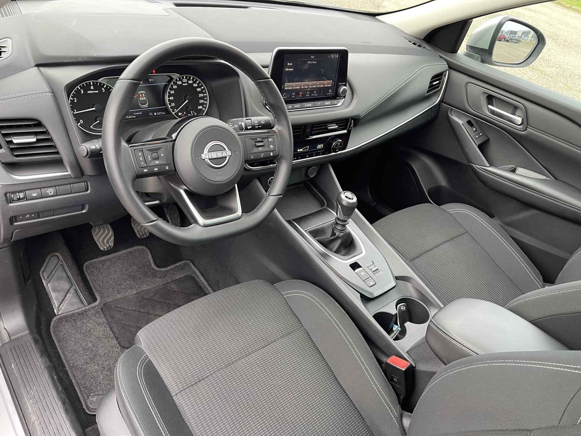 Nissan Qashqai 1.3 MHEV Acenta Design Pack *1650kg TREKGEWICHT* | Panoramadak | Apple Carplay/Android Auto | Adapt. Cruise Control | Dodehoek | LED Koplampen | Rijklaarprijs! - 20/23