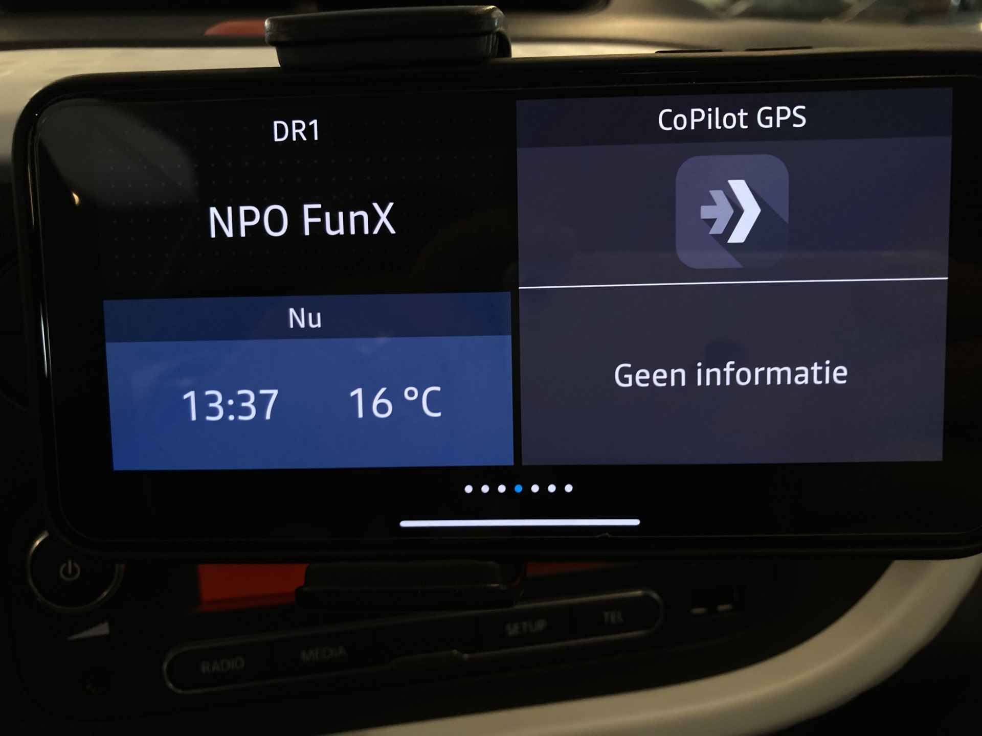 Renault Twingo 1.0 SCe Expression | cruise control | airco | navigatie | tijdelijk gratis Top Afleverpakket twv Eur 695 - 26/34