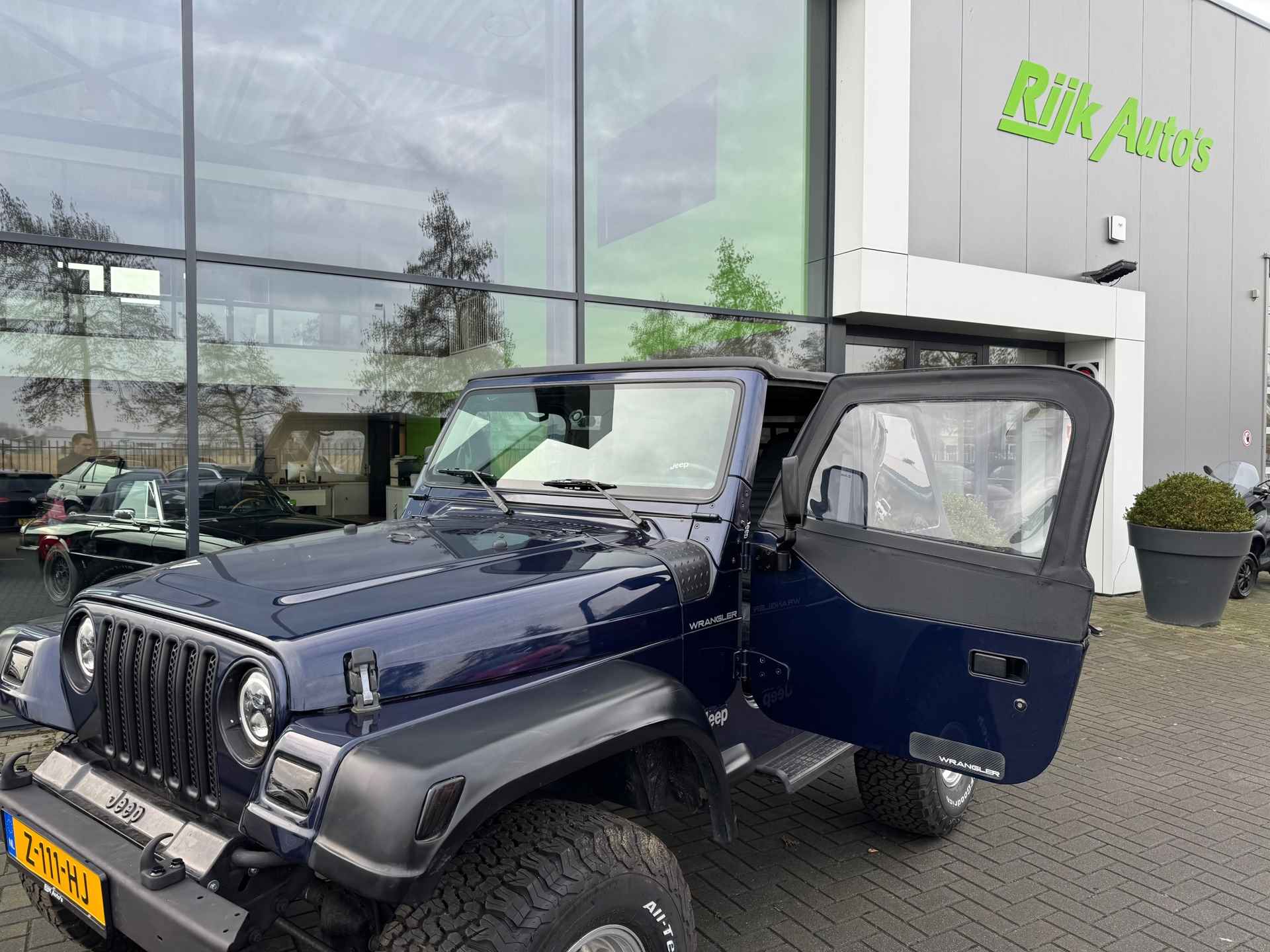 Jeep Wrangler 2.5i Softtop + Hardtop - 22/24