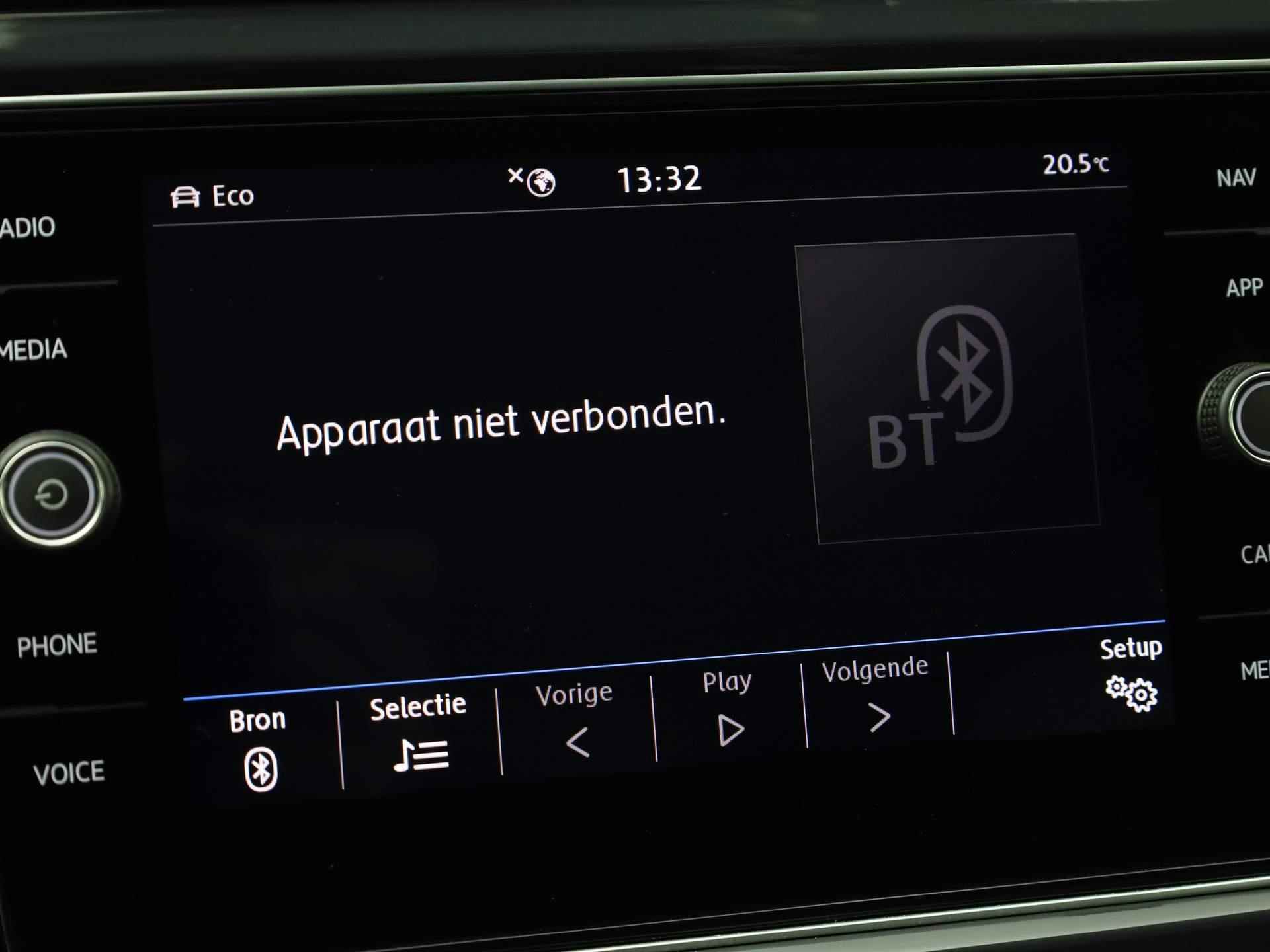 Volkswagen T-Roc 2.0TSI/190PK 4Motion Sport R Line · Leder · Parkeersensoren · Navigatie - 42/44