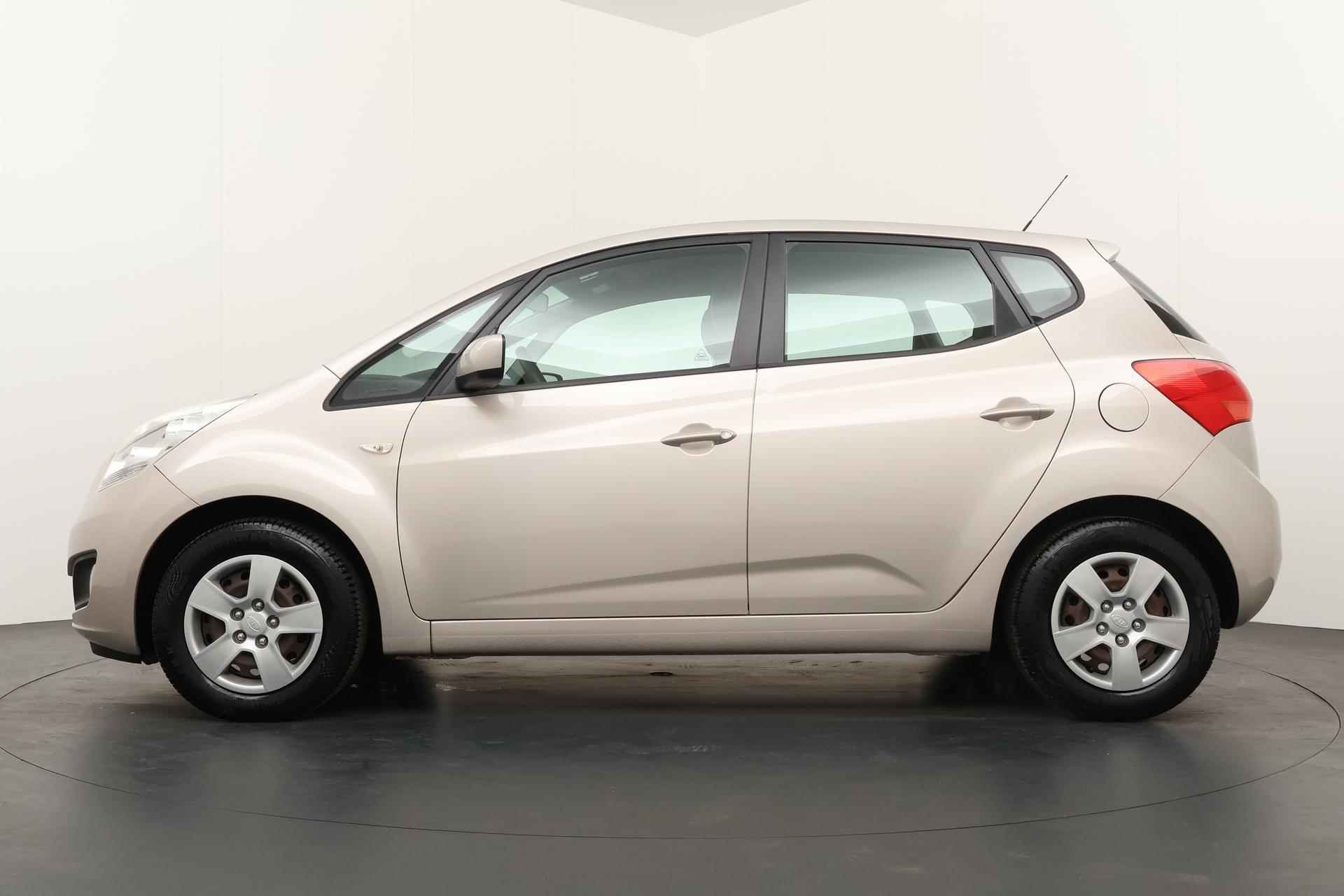 Kia Venga 1.4 CVVT Seven | Airco | Cruise control | Bluetooth | Stuurbediening | Hoge instap - 8/19