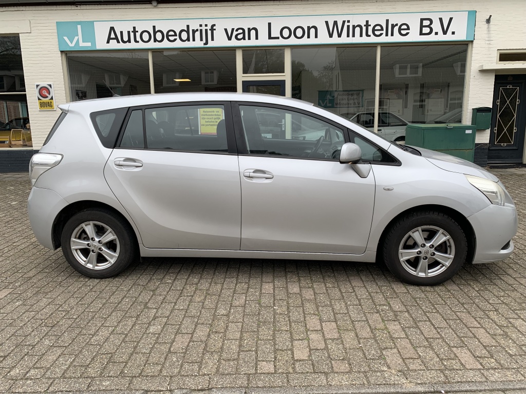 Toyota Verso 1.6 VVT-i Dynamic