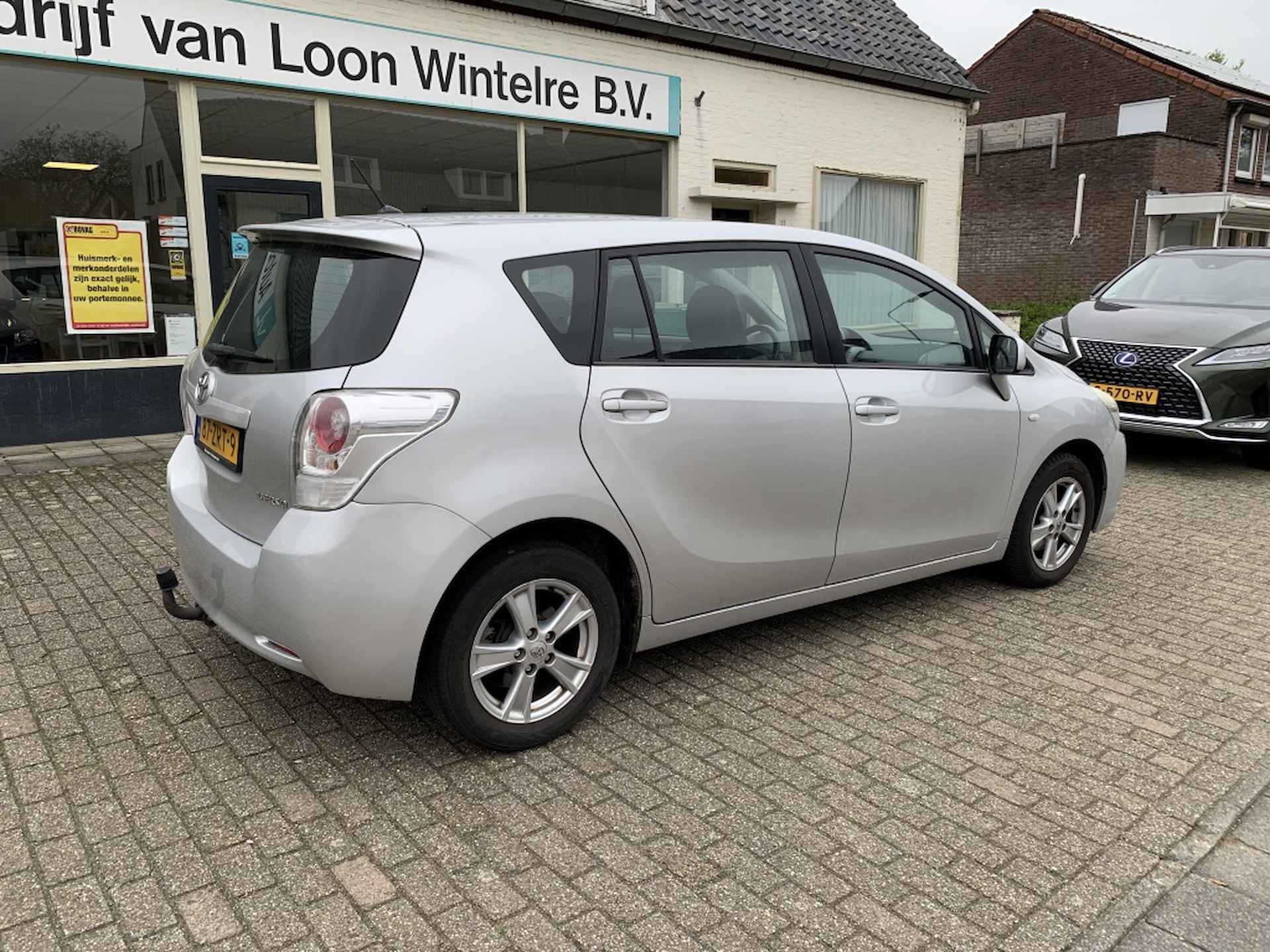 Toyota Verso 1.6 VVT-i Dynamic - 5/27