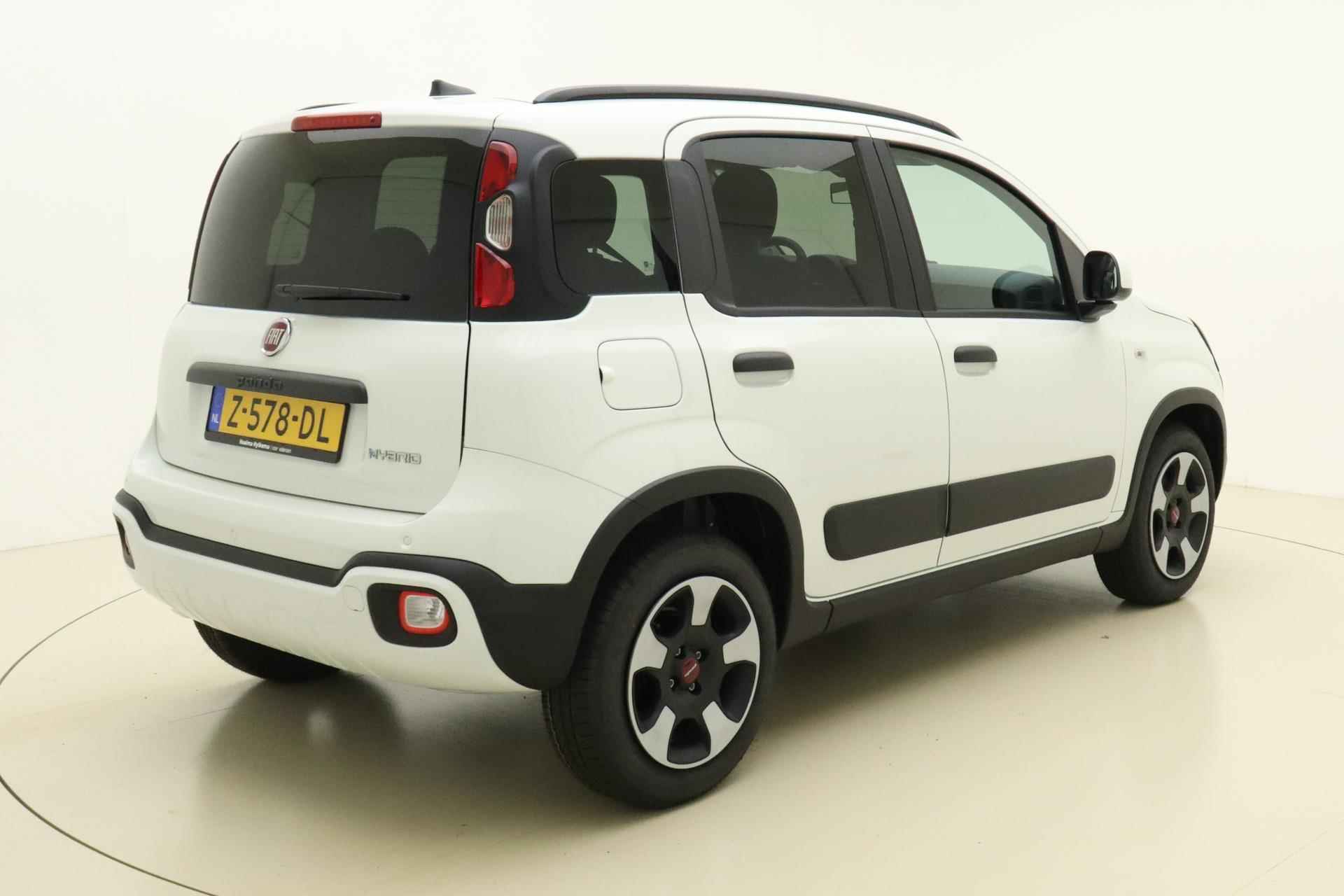 Fiat Panda 1.0 Hybrid Cross | Navigatie via Apple Carplay/Android Auto | Airco | Parkeersensoren achter | Bianco Gelato | Getint glas | Informeer naar de beschikbaarheid - 3/34