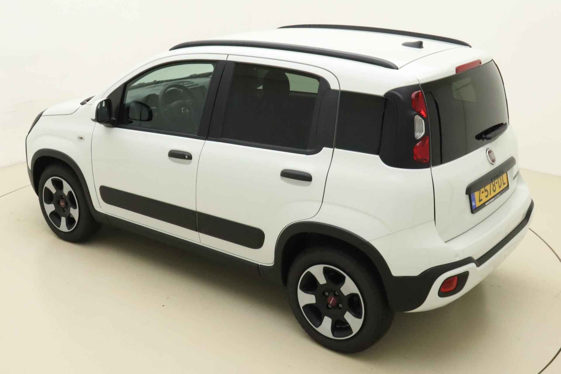 Fiat Panda 1.0 Hybrid Cross | Navigatie via Apple Carplay/Android Auto | Airco | Parkeersensoren achter | Bianco Gelato | Getint glas | Informeer naar de beschikbaarheid - 5/34
