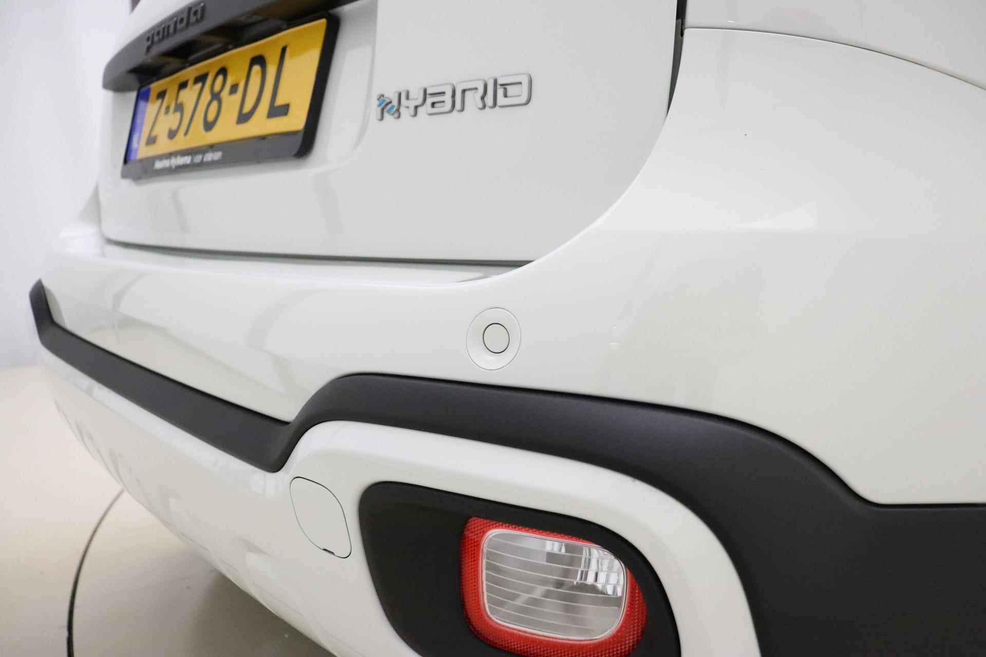 Fiat Panda 1.0 Hybrid Cross | Navigatie via Apple Carplay/Android Auto | Airco | Parkeersensoren achter | Bianco Gelato | Getint glas | Informeer naar de beschikbaarheid - 15/34