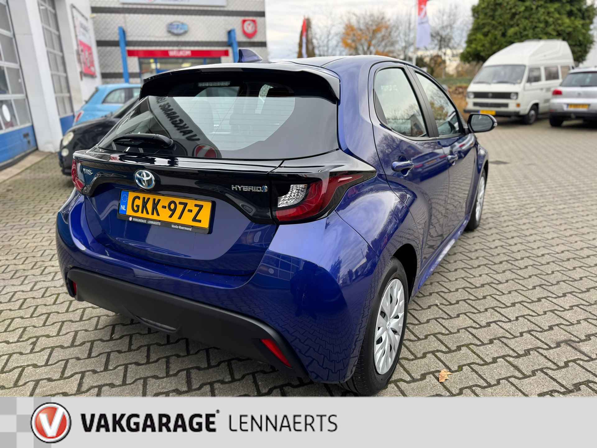 Toyota Yaris 1.5 Hybrid Dynamic 5-drs automaat, Navi, Rijklaarprijs - 8/25