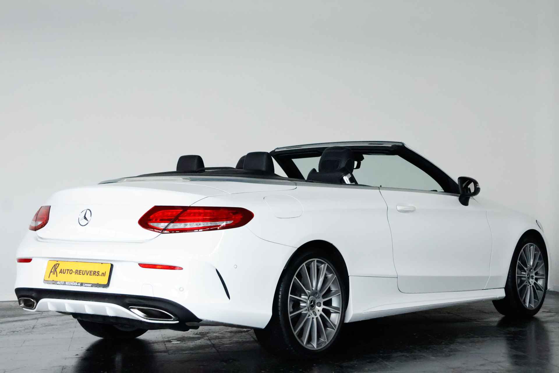 Mercedes-Benz C-Klasse Cabrio 200 AMG Line / Leder / LED / Camera / Trekhaak / Memory seats - 2/36