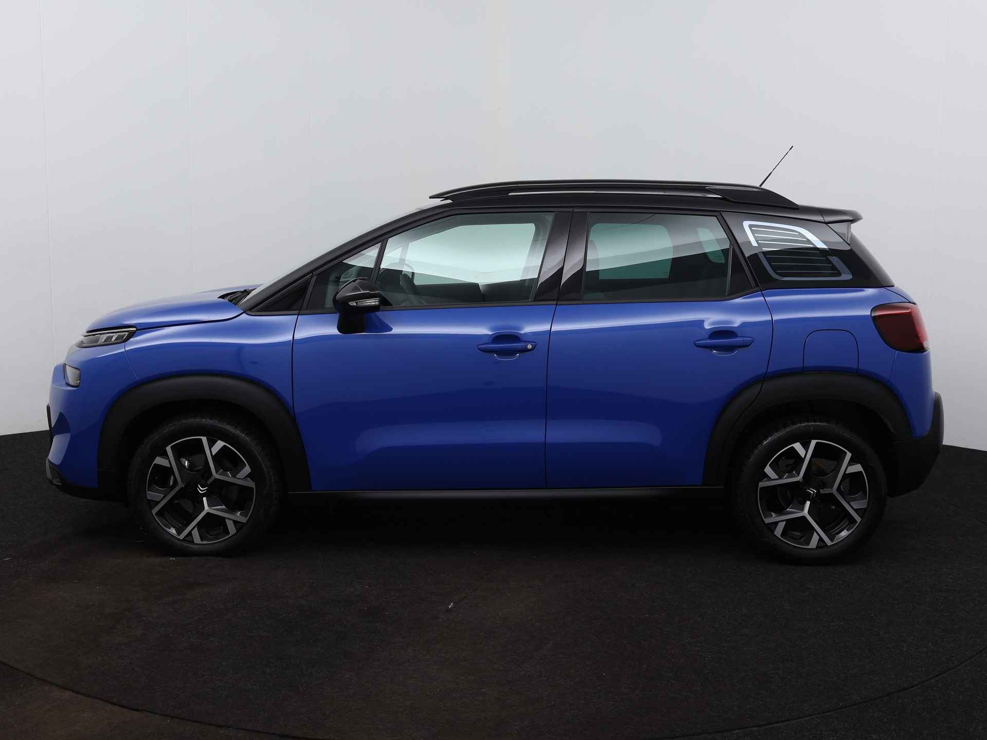 Citroën C3 Aircross PureTech 130pk Automaat Shine Pack Rijklaar | Panoramadak | Keyless | Achteruitrijcamera | - 10/27