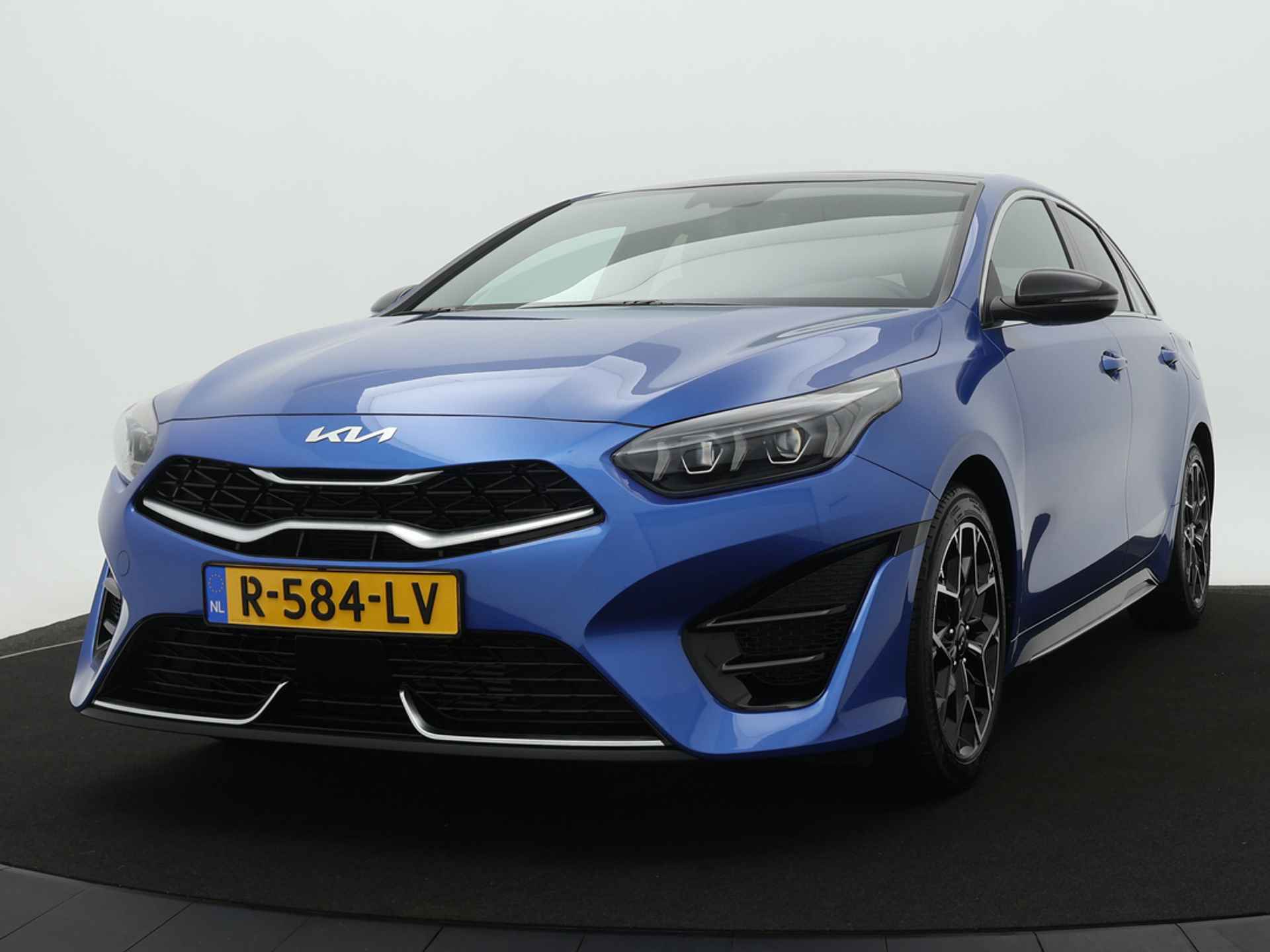 Kia ProCeed 1.5 T-GDi GT-Line 160pk. Automaat LED Koplampen - Navigatie - Adaptief Cruise Control - Dodehoek Sensor Fabrieksgarantie tot 14-10-2029 - 2/52