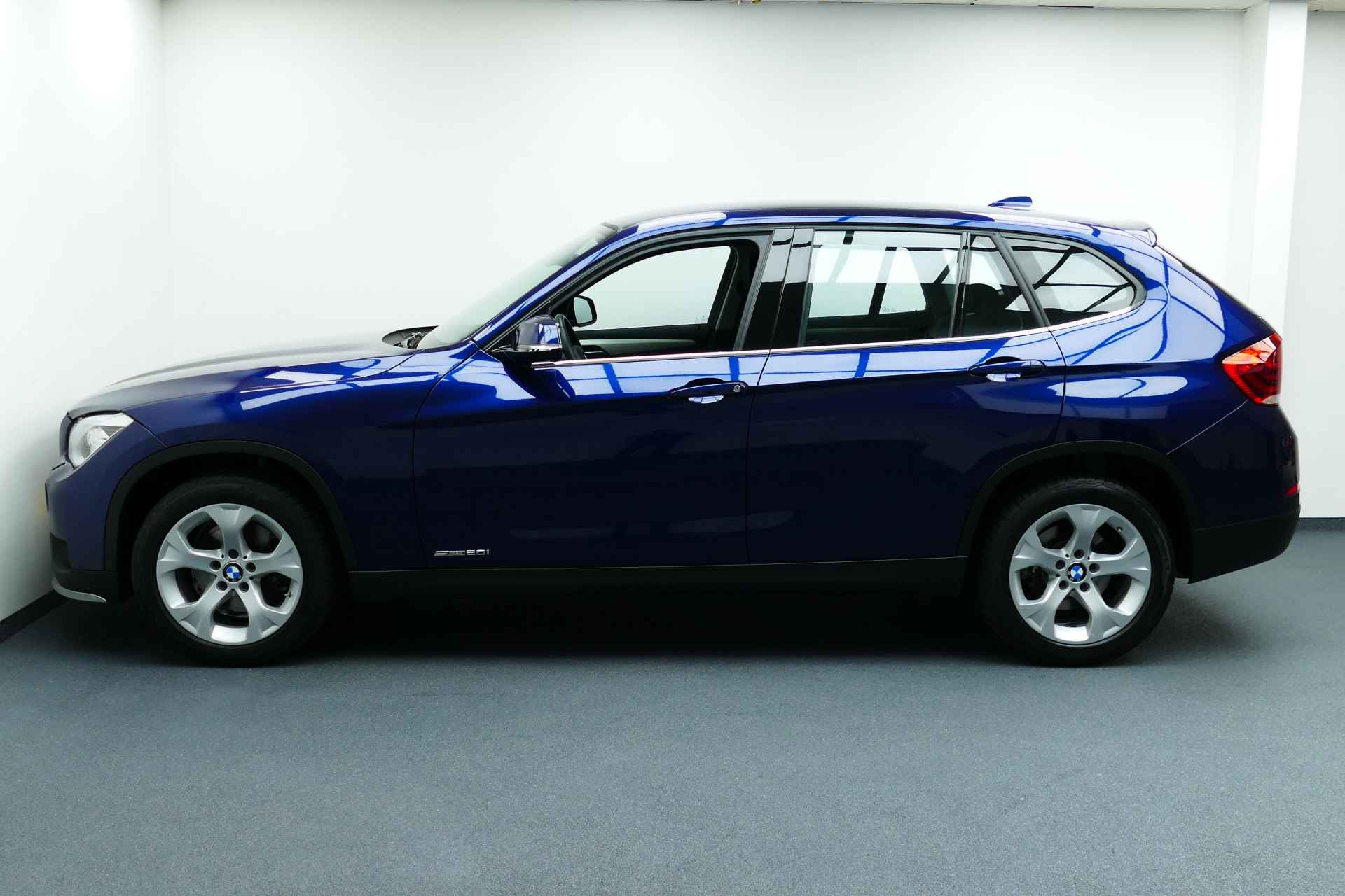 BMW X1 sDrive20i 184Pk Executive, Cruise, Clima, Xenon, Navi, 17"LMV, Afn Haak 1800kg - 10/32