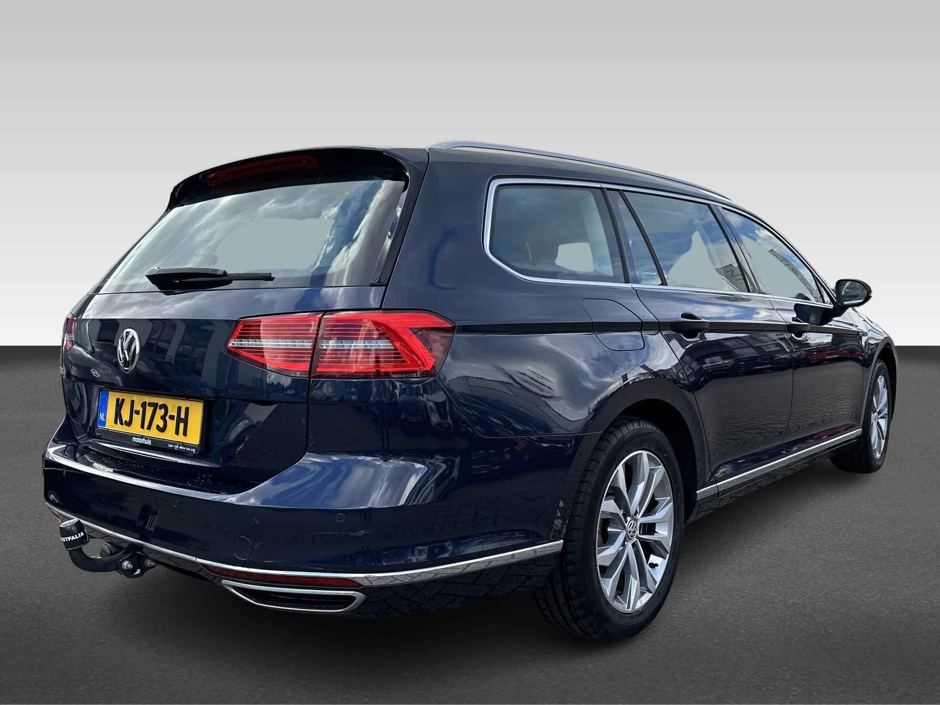 Volkswagen Passat Variant 1.4 TSI GTE Highline | Trekhaak - 4/22