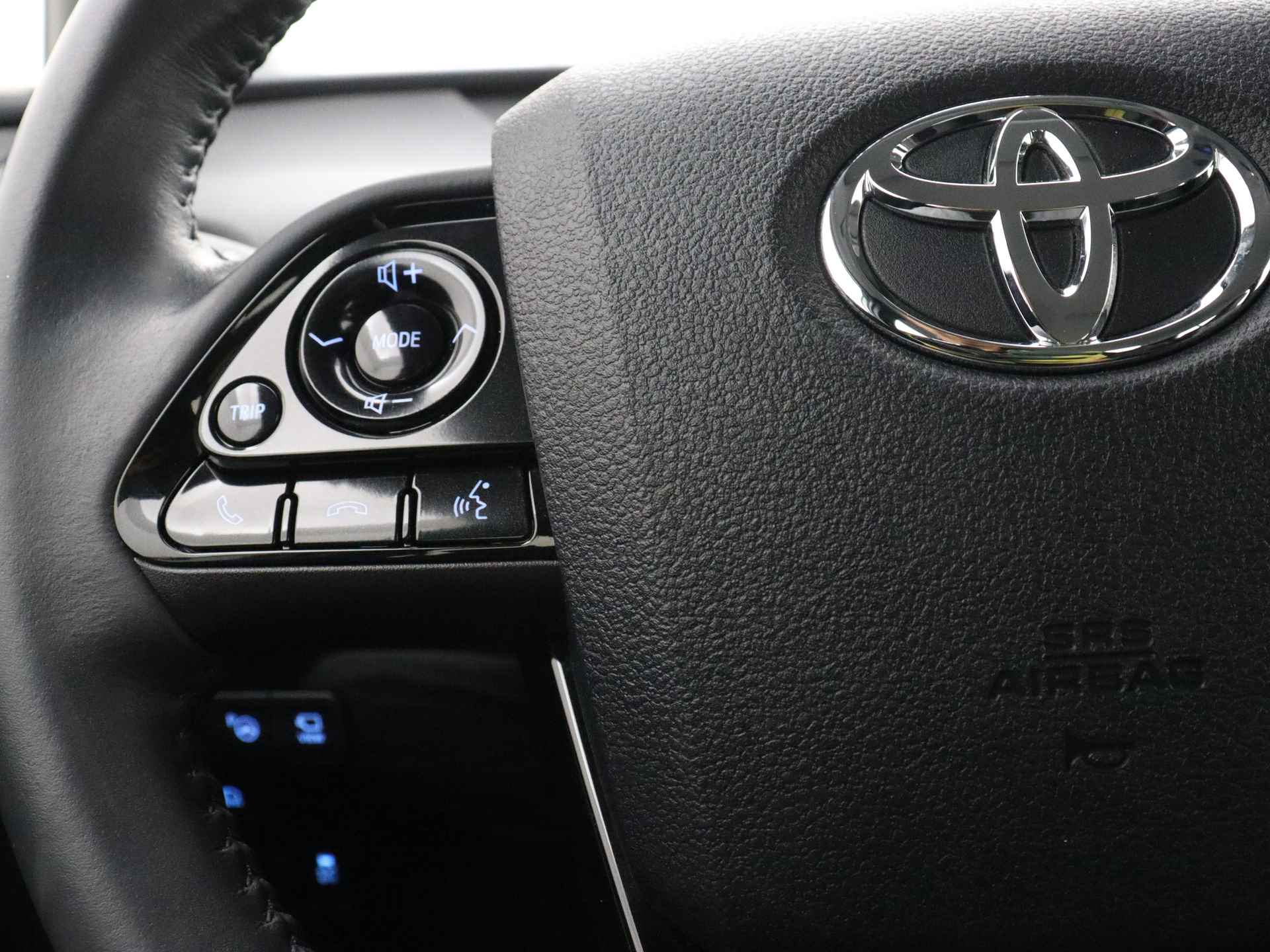 Toyota Prius 1.8 PHEV Dynamic | JBL | Leder | Head-UP | 360 Camera - 22/44