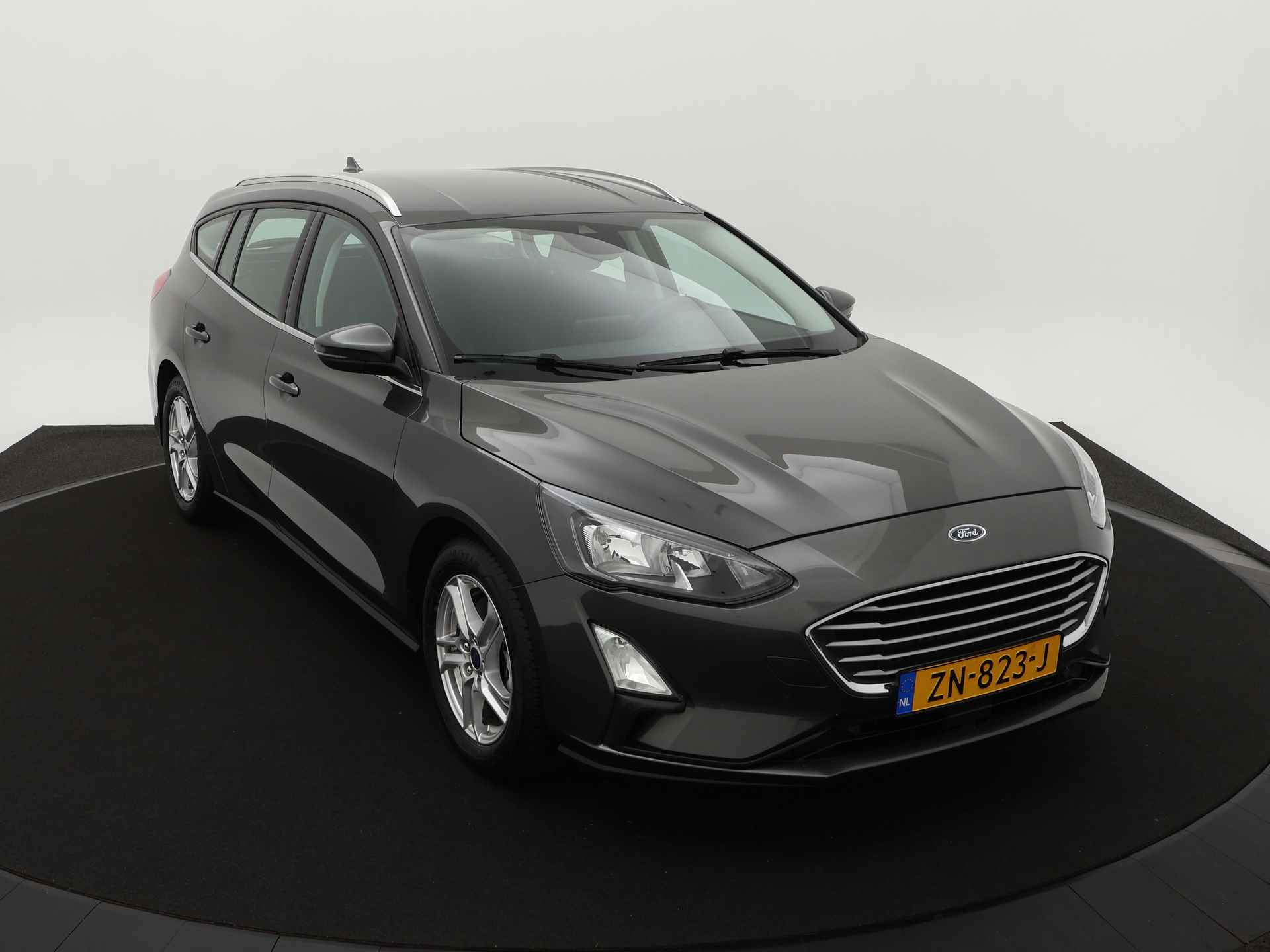 Ford FOCUS Wagon EcoBoost 100 pk Trend Edition | Trekhaak | Navi | Parkeerhulp V+A | Apple Carplay | 4 seiz. banden - 7/20