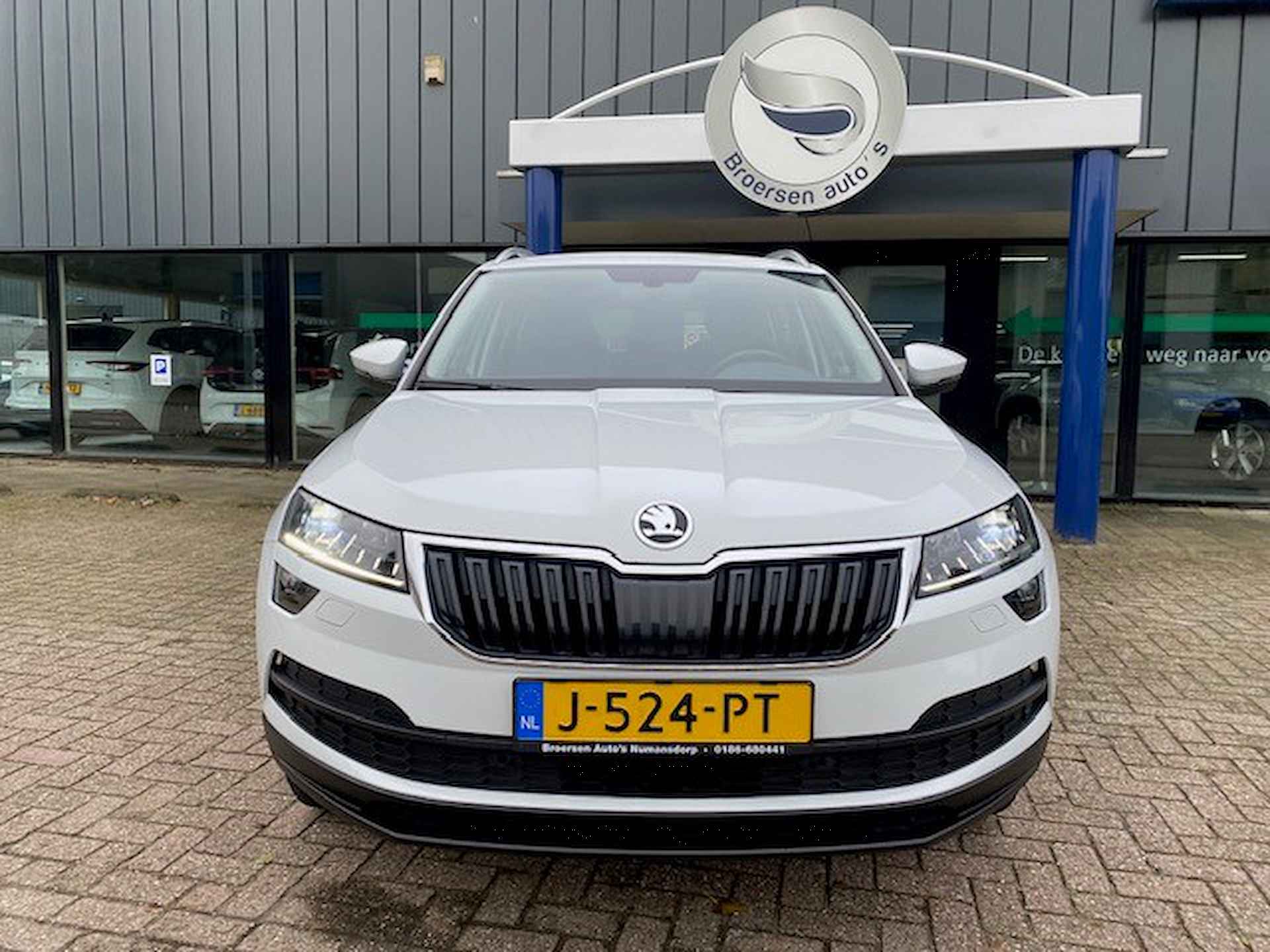 SKODA Karoq 1.0 TSI 115pk Business Edition met Trekhaak, 17" velgen en Smartlink - 2/36