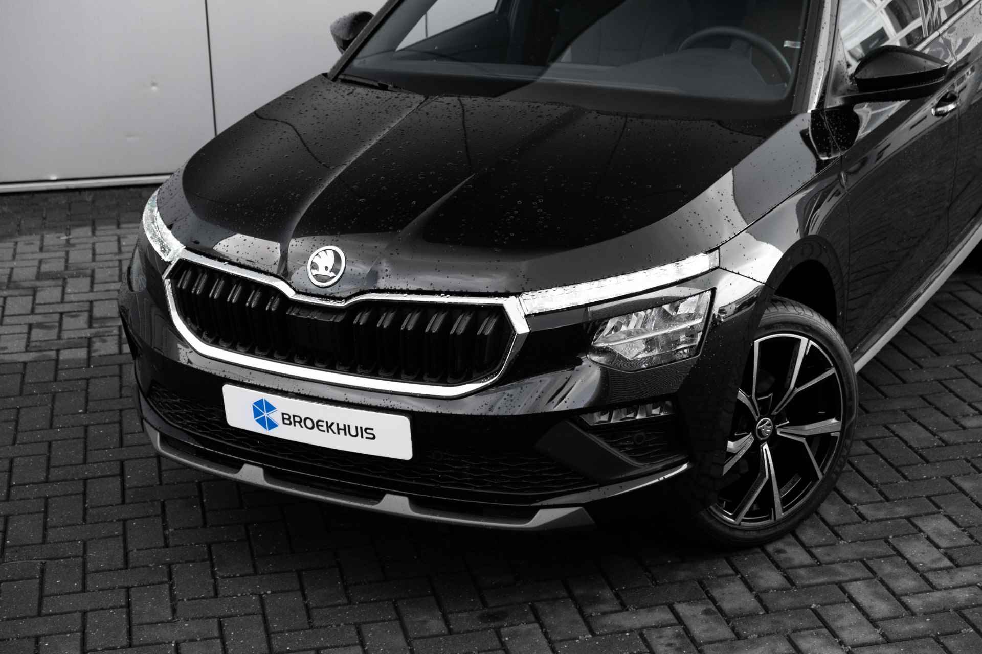 Škoda Kamiq 1.0 TSI 115PK DSG Business Edition | Panoramadak | Navigatie | 18" Velgen | Wireless Apple Carplay/Android Auto - 16/49