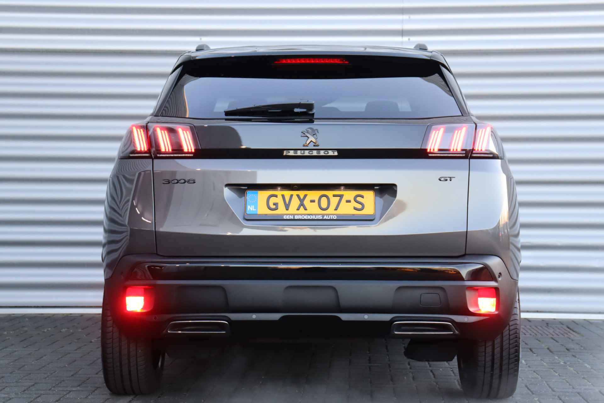 Peugeot 3008 1.2 PURETECH 130PK GT PACK AUTOMAAT / NAVI / LEDER / CLIMA / PDC / 19" LMV / CAMERA / BLACK PACK / KEYLESS / WINTERPAKKET / FULL - 8/40