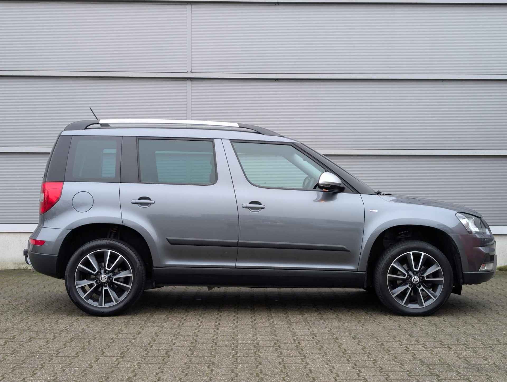 Skoda Yeti Outdoor 1.2 TSI 110pk Greentech Drive | Navigatie | Camera | Stoelverwarming - 3/36