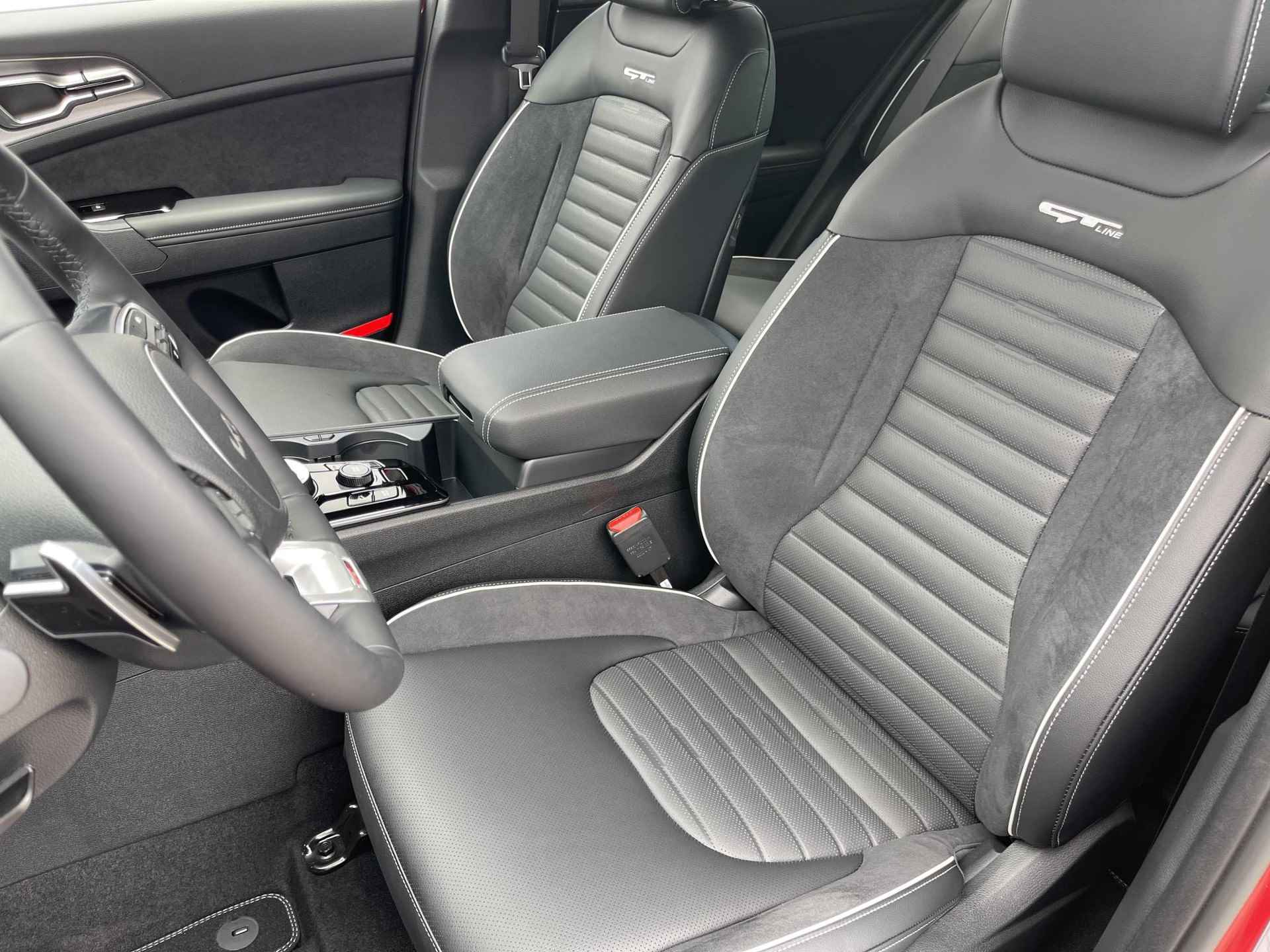 Kia Sportage 1.6 T-GDi AT6 Hybrid GT-PlusLine Nu met scherpe ANWB private lease actie | vanaf € 665,- per maand | Navi | Pano | Matrix LED | 360 Camera | 7 Jaar Fabrieksgarantie - 11/34