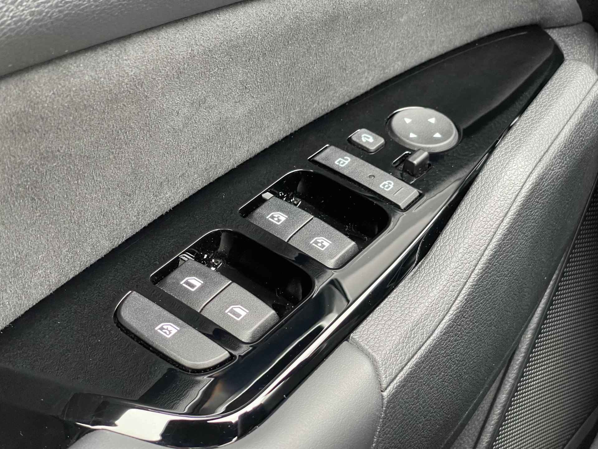 Kia Sportage 1.6 T-GDi AT6 Hybrid GT-PlusLine Nu met scherpe ANWB private lease actie | vanaf € 665,- per maand | Navi | Pano | Matrix LED | 360 Camera | 7 Jaar Fabrieksgarantie - 28/34