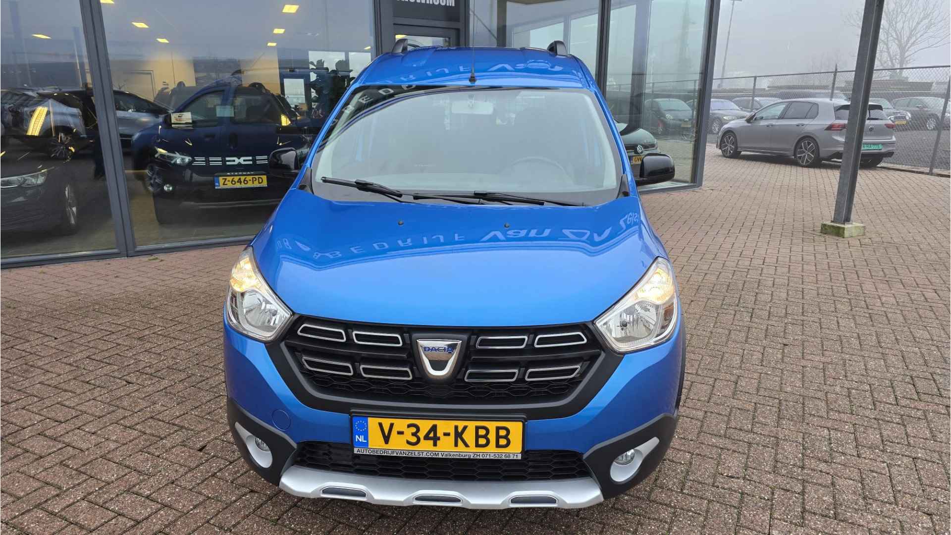 Dacia Dokker Dokker 1.2 TCe S&S Stepway, Airco, Multimediasysteem, Navigatie, Bluetooth, Cruise control, Stoelverwarming, Elektrische ramen en spiegels, Parkeersensoren, Trekhaak, Nette auto, BOVAG GARANTIE - 3/27