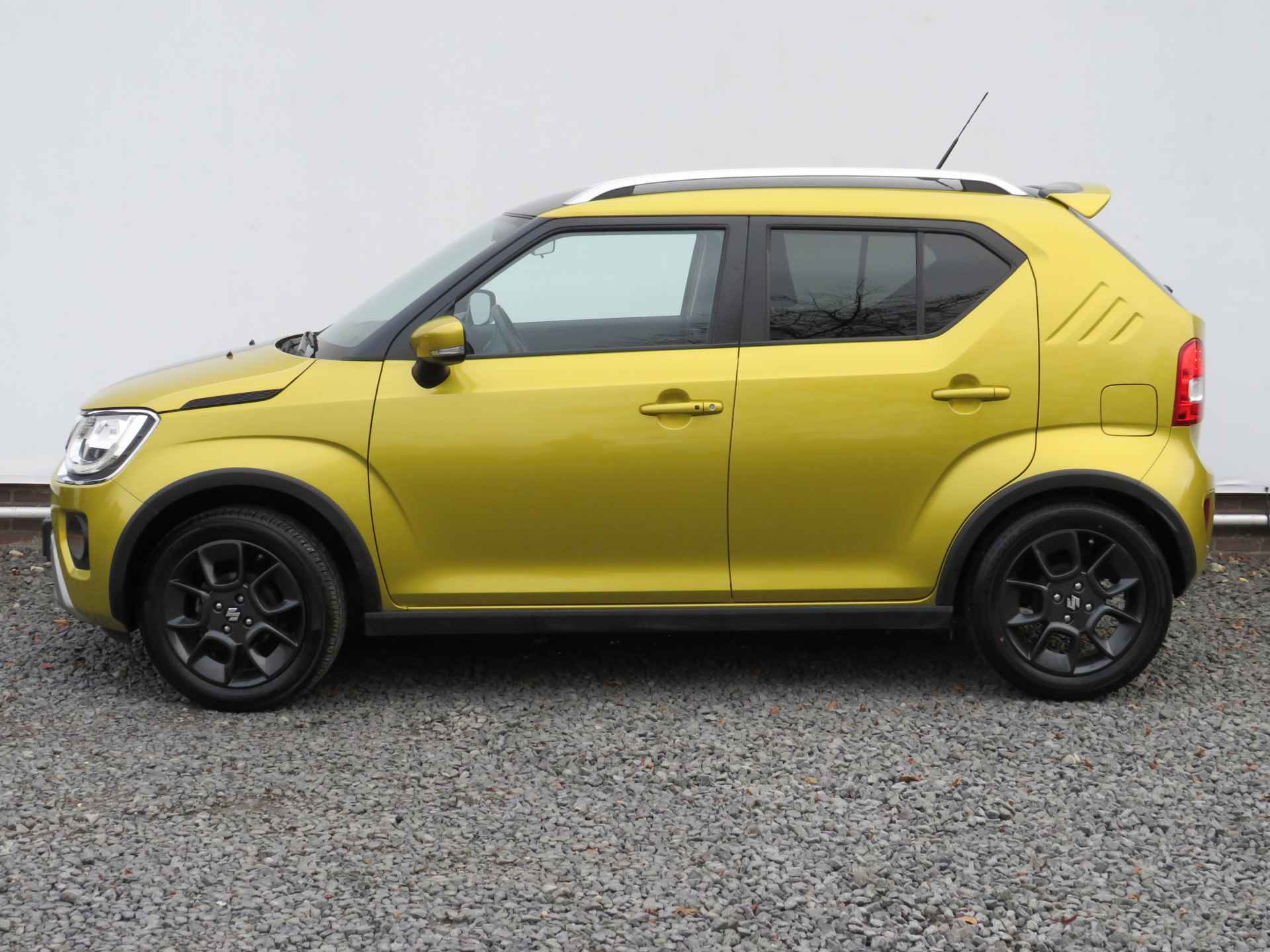 Suzuki Ignis 1.2 Smart Hybrid Style/Stijl, 1e Eig. Trekhaak, Dakspoiler, Keyless, Cruise-Control, Dealer onderhouden! - 3/35