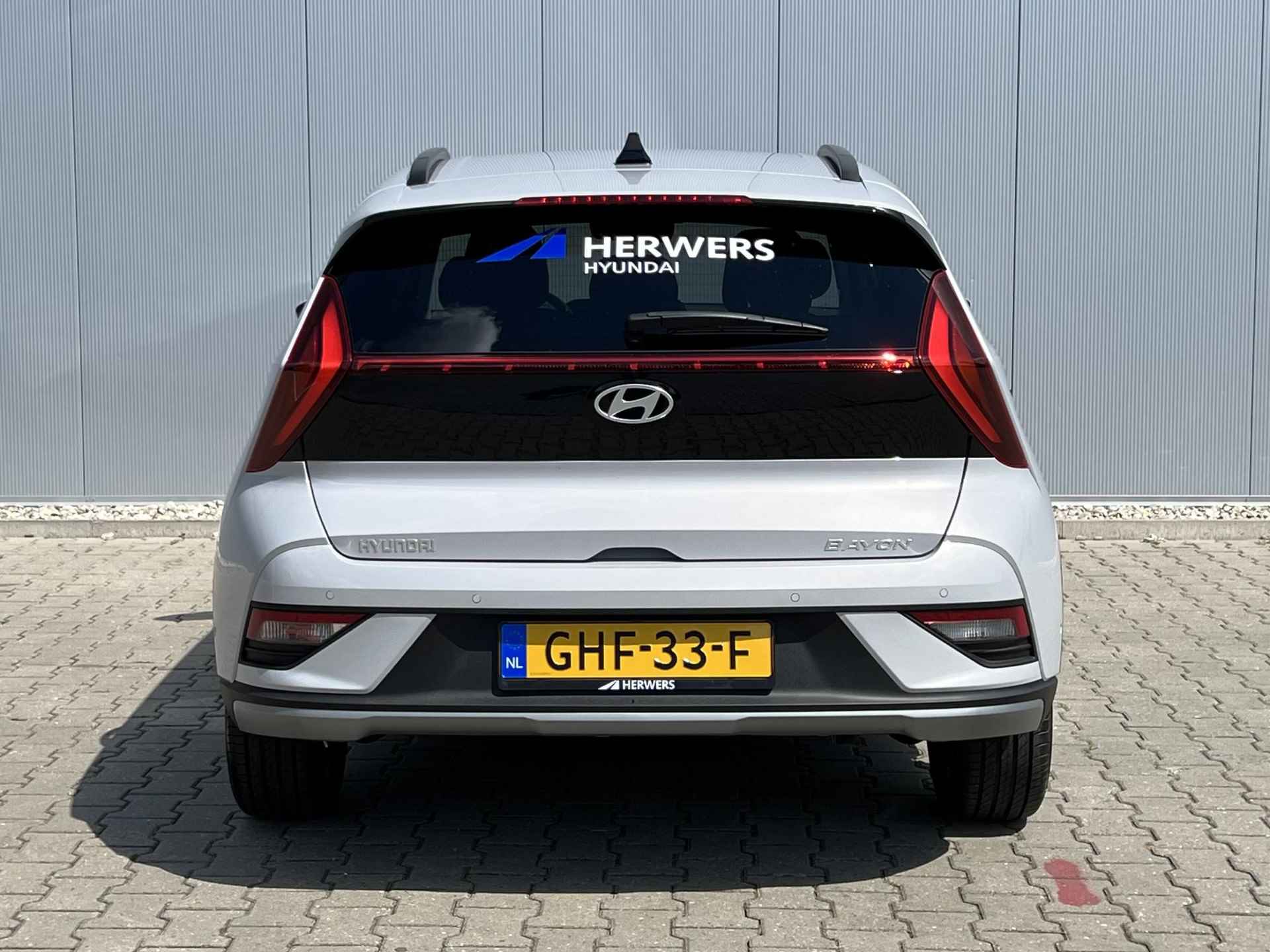 Hyundai Bayon 1.0 T-GDI Premium / Automaat / Navigatie / Stoelverwarming & Stuurverwarming / Achteruitrijcamera / Climate Control / - 23/27