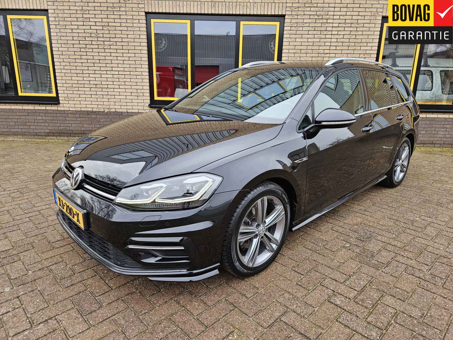 Volkswagen GOLF Variant 1.5 TSI Highline Business R Line Variant DSG