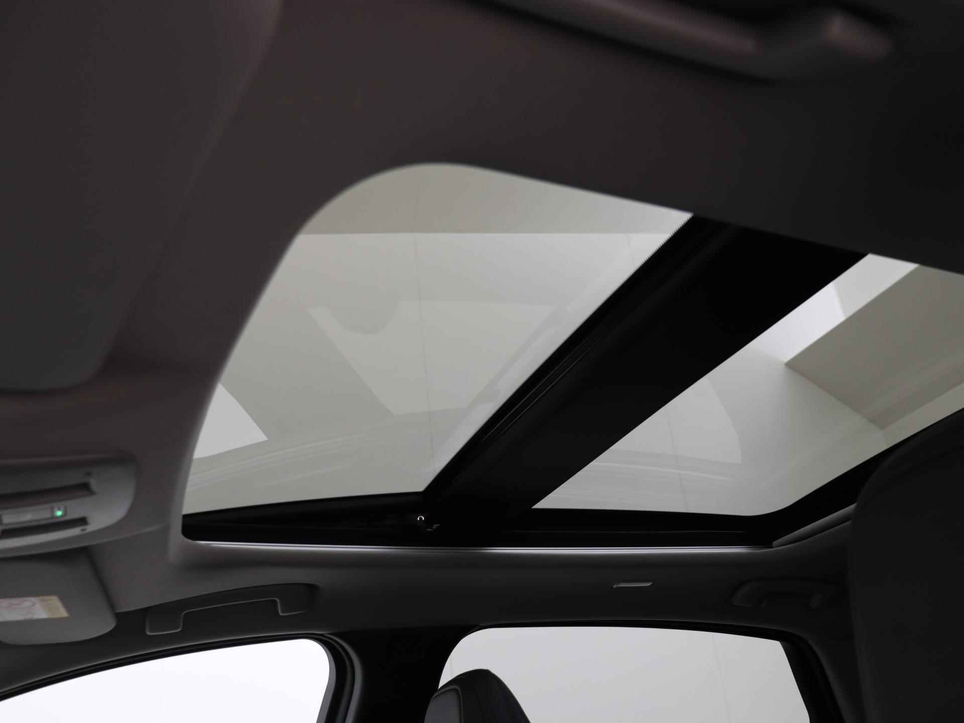 Nissan Ariya Evolve 91 kWh | 20" LMV | Two-Tone | Leder/Alcantara | Stoelverwarming en -ventilatie | Stuurwiel verwarmd | Achterbank verwarmd | ProPILOT | Bose Audio | 360-graden Camera | Elek. Achterklep - 26/31