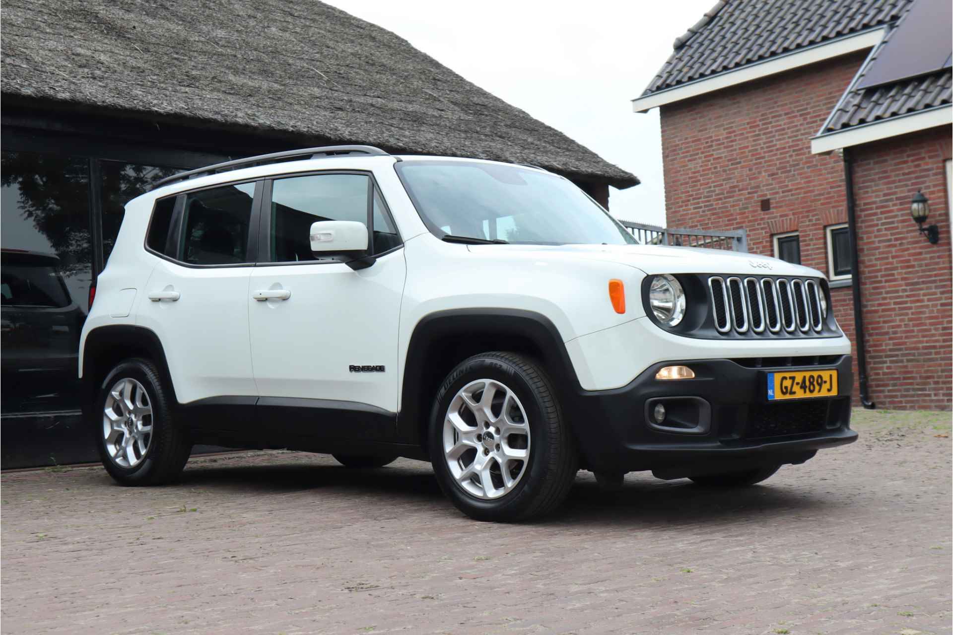 Jeep Renegade 1.4 Freedom | Trekhaak | Panoramadak | Navigatie | Keyless | Reservewiel - 6/41