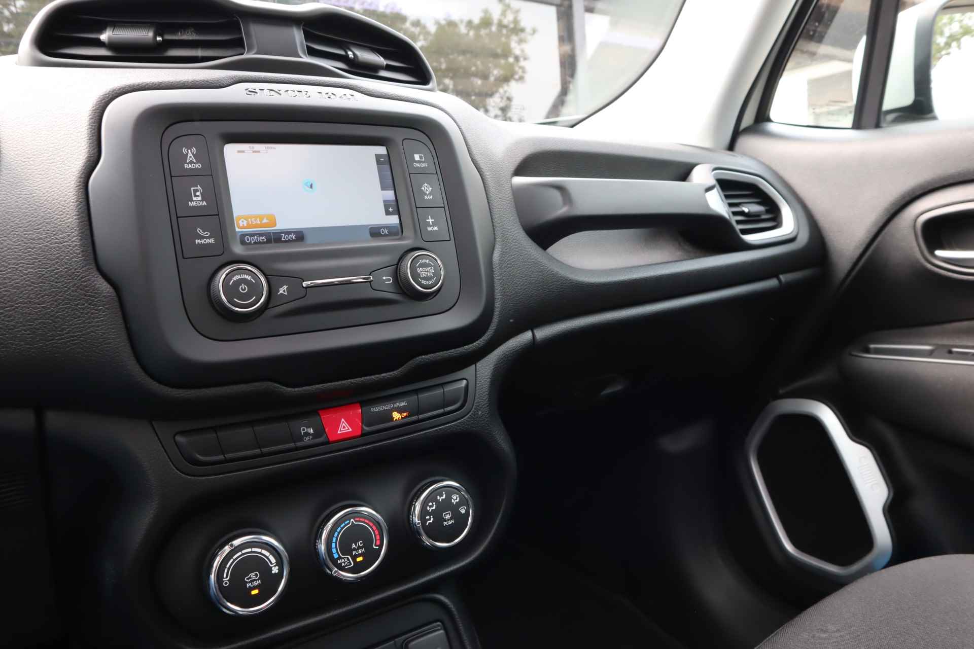 Jeep Renegade 1.4 Freedom | Trekhaak | Panoramadak | Navigatie | Keyless | Reservewiel - 14/41