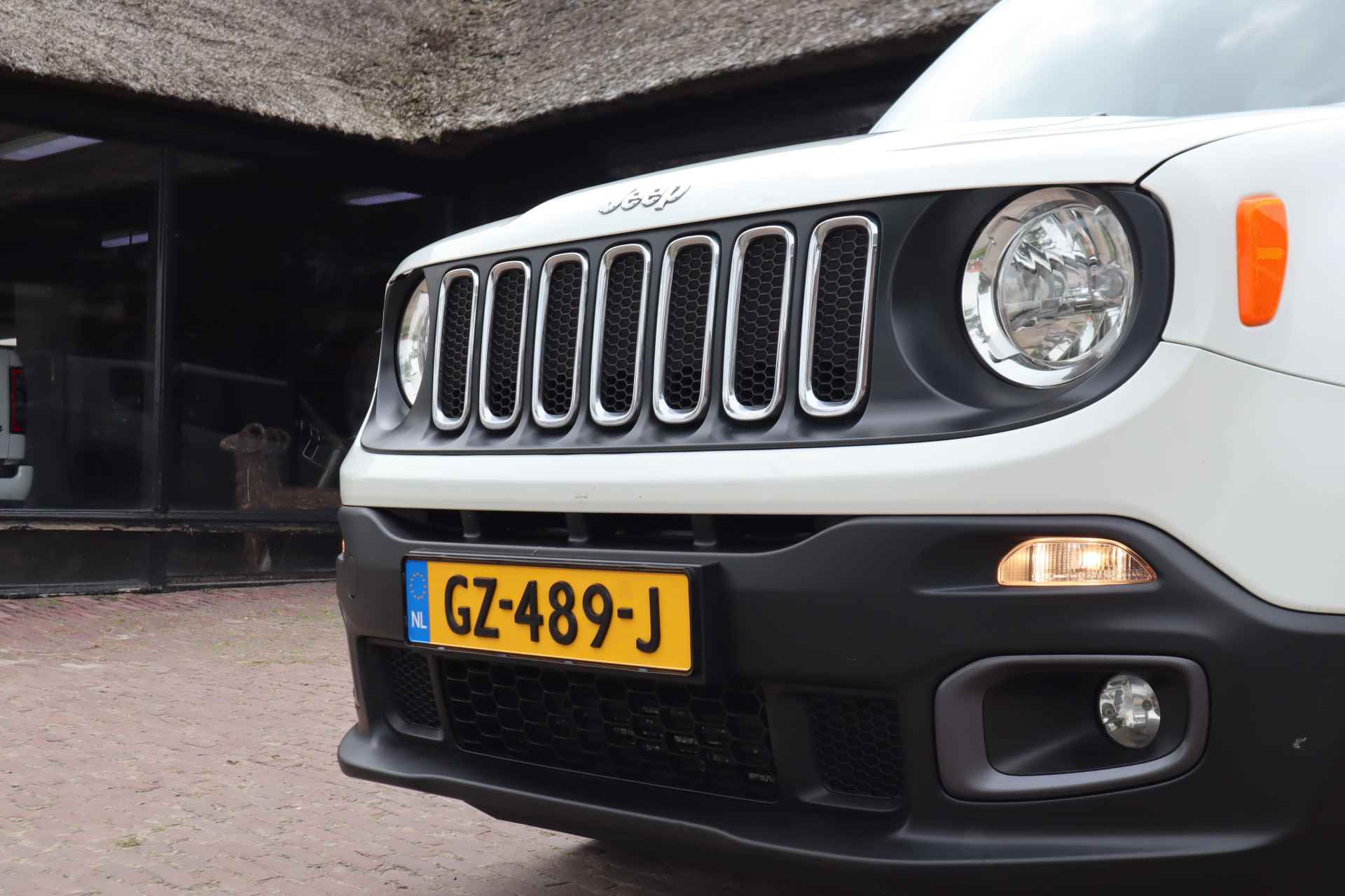 Jeep Renegade 1.4 Freedom | Trekhaak | Panoramadak | Navigatie | Keyless | Reservewiel - 23/41