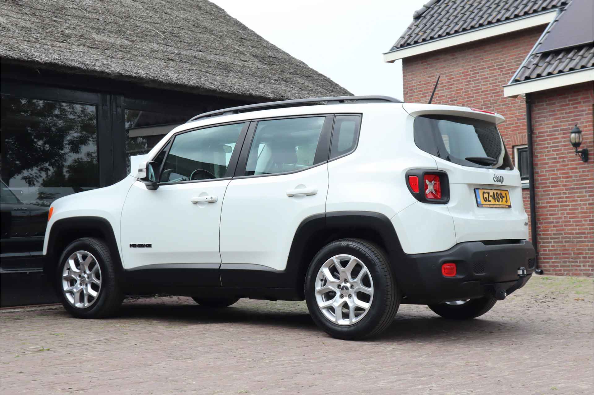 Jeep Renegade 1.4 Freedom | Trekhaak | Panoramadak | Navigatie | Keyless | Reservewiel - 34/41