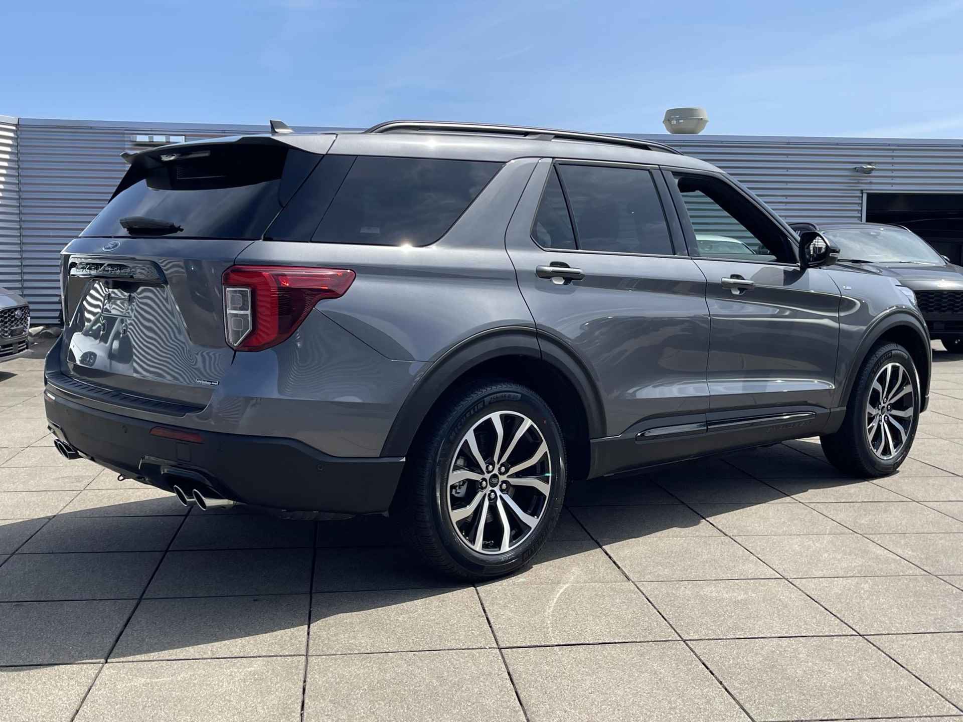 Ford Explorer 3.0 V6 EcoBoost PHEV ST-Line - 4/32