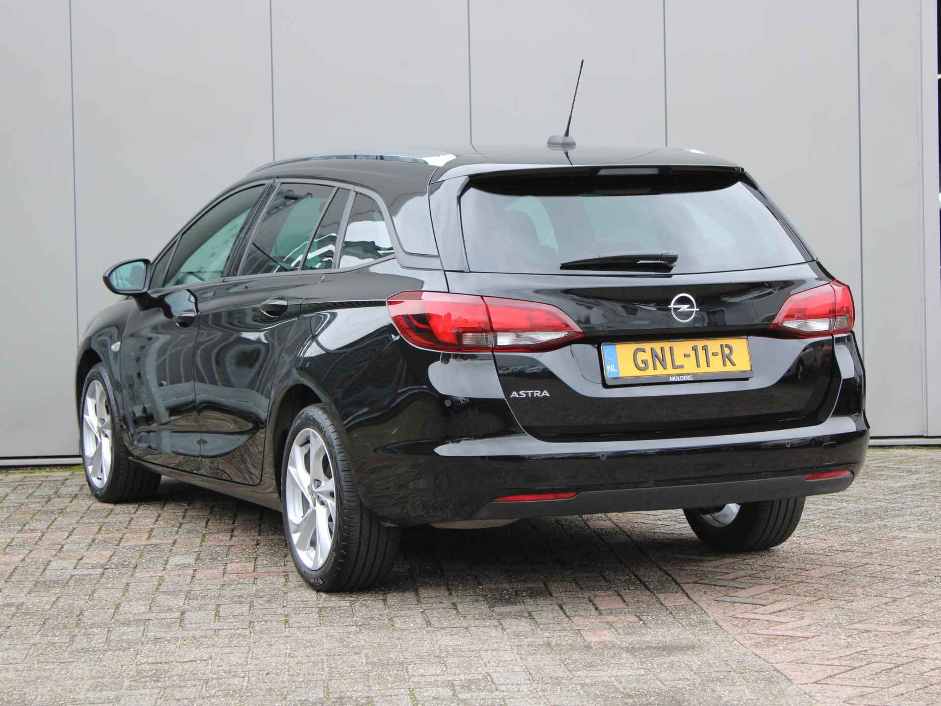 Opel Astra Sports Tourer 1.2 Elegance | Navi / Climate / Cruise - 2/23