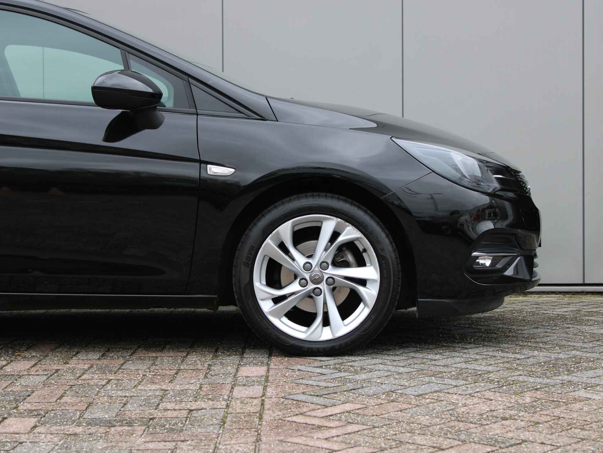 Opel Astra Sports Tourer 1.2 Elegance | Navi / Climate / Cruise - 17/23