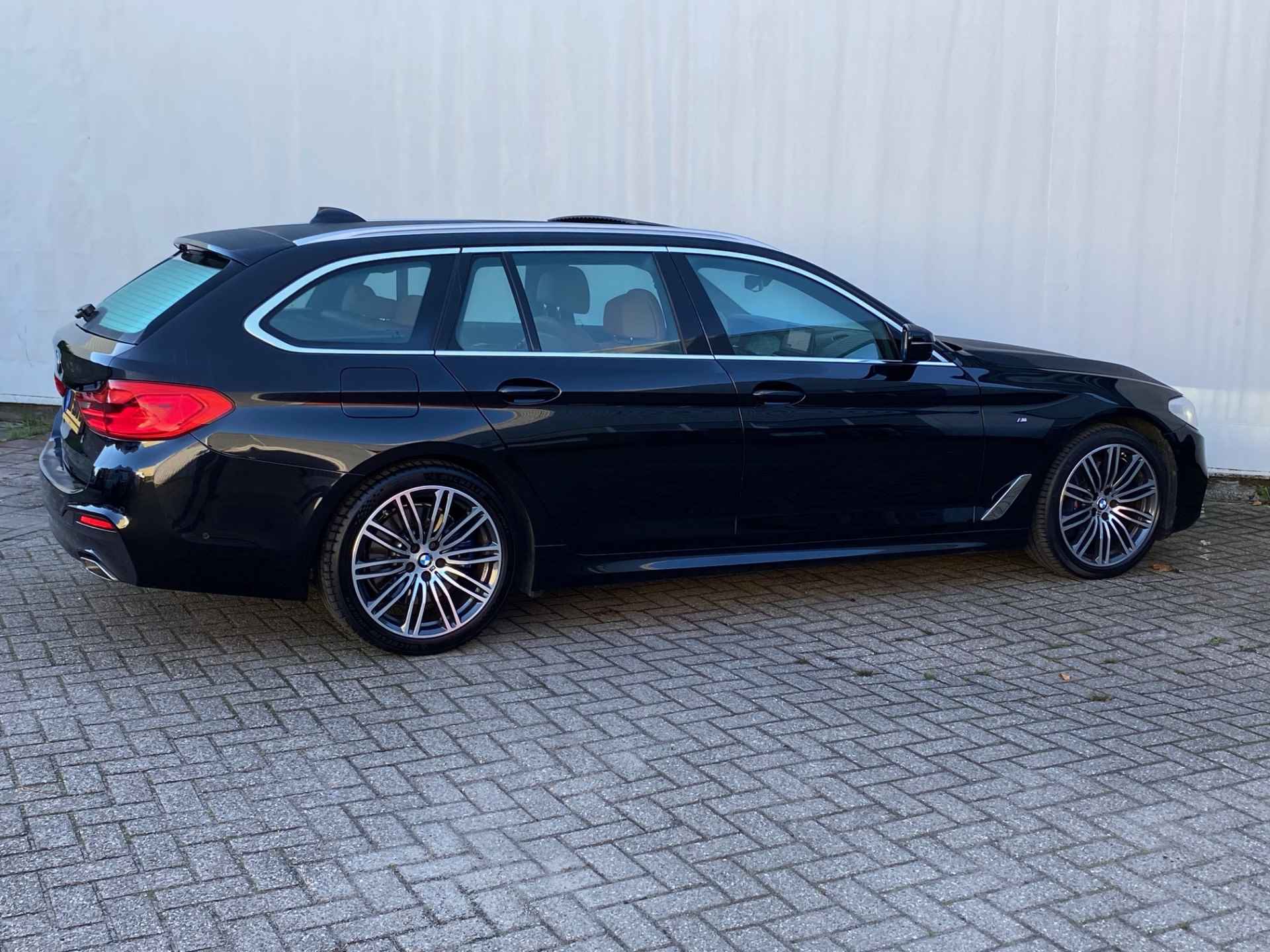 BMW 5 Serie Touring 530i High Exec. Ed. M-pakket / Pano/ veel opties - 4/28