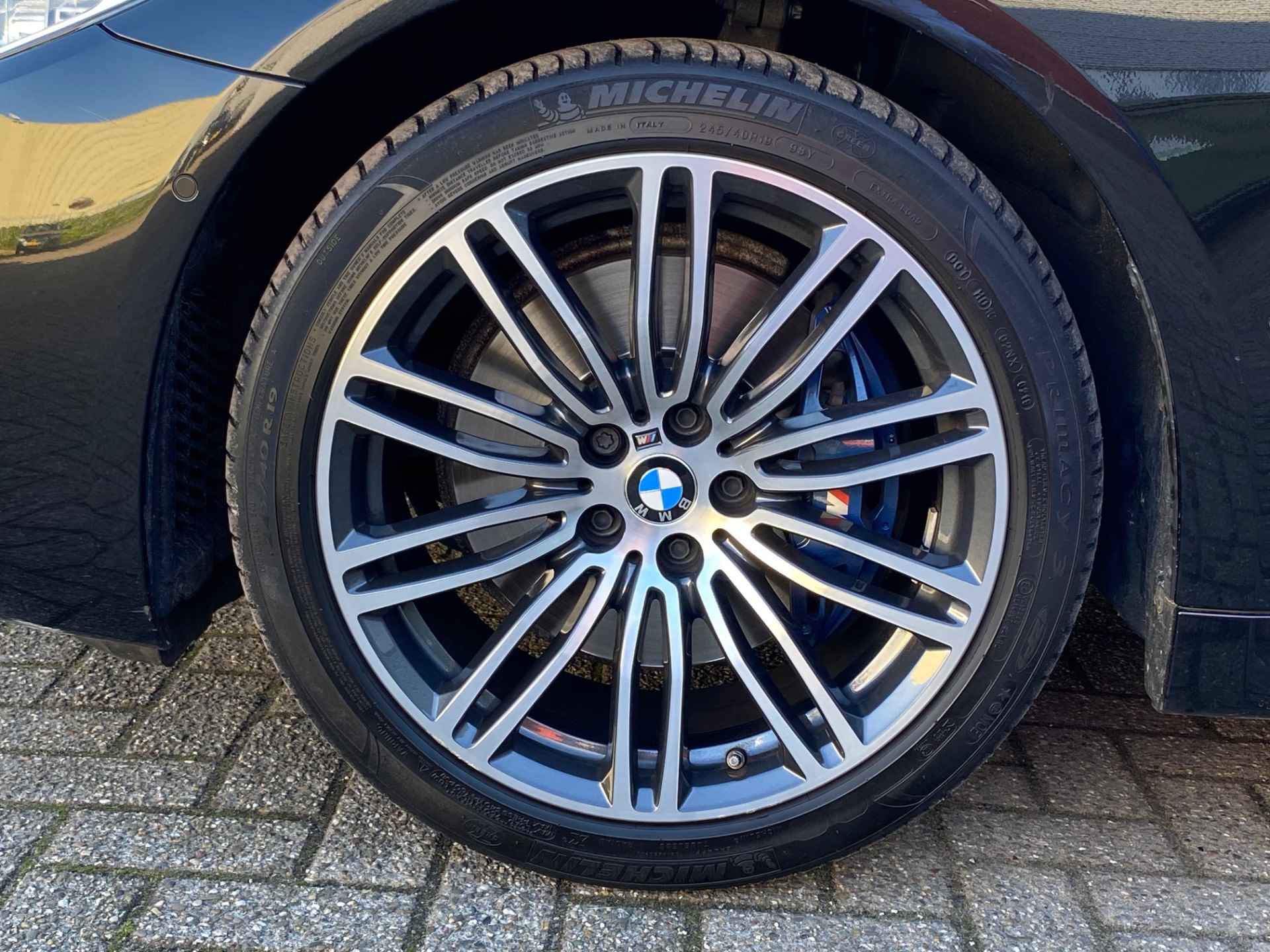 BMW 5 Serie Touring 530i High Exec. Ed. M-pakket / Pano/ veel opties - 21/28