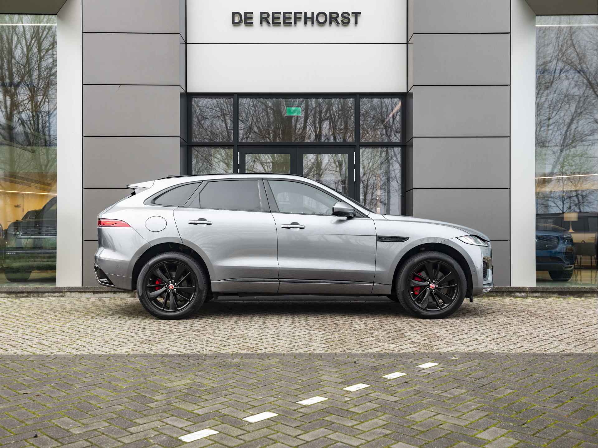 Jaguar F-Pace P400e PHEV R-Dynamic S Cold Climate Pack| Black Pack| Driver Assistance Pack| - 16/60