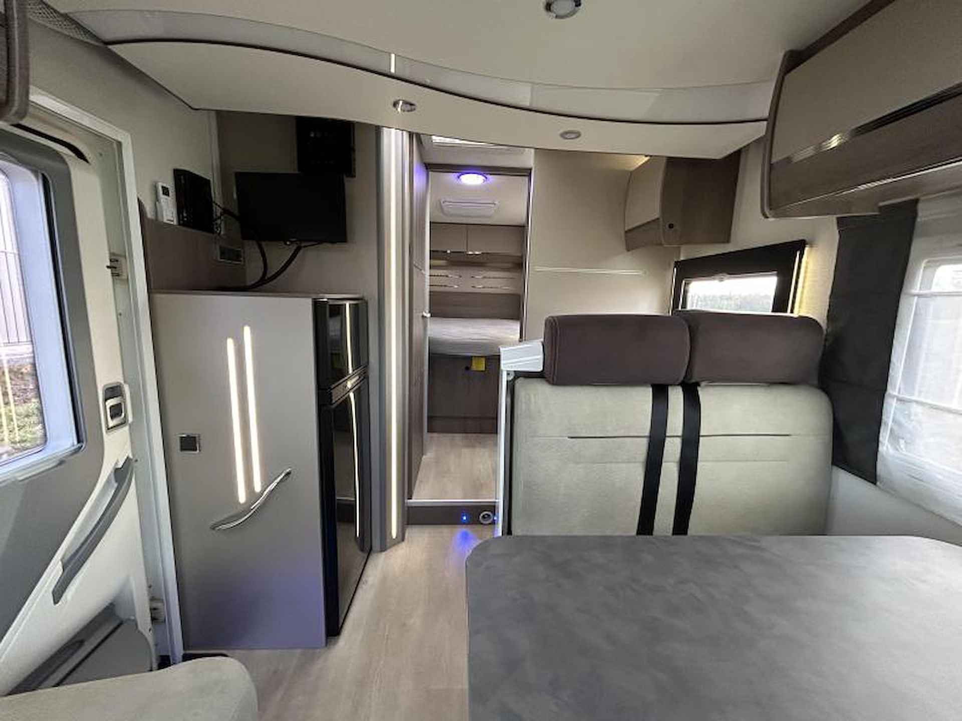 Chausson Titanium 758 2x Airco, Omvormer 2000W - 5/25