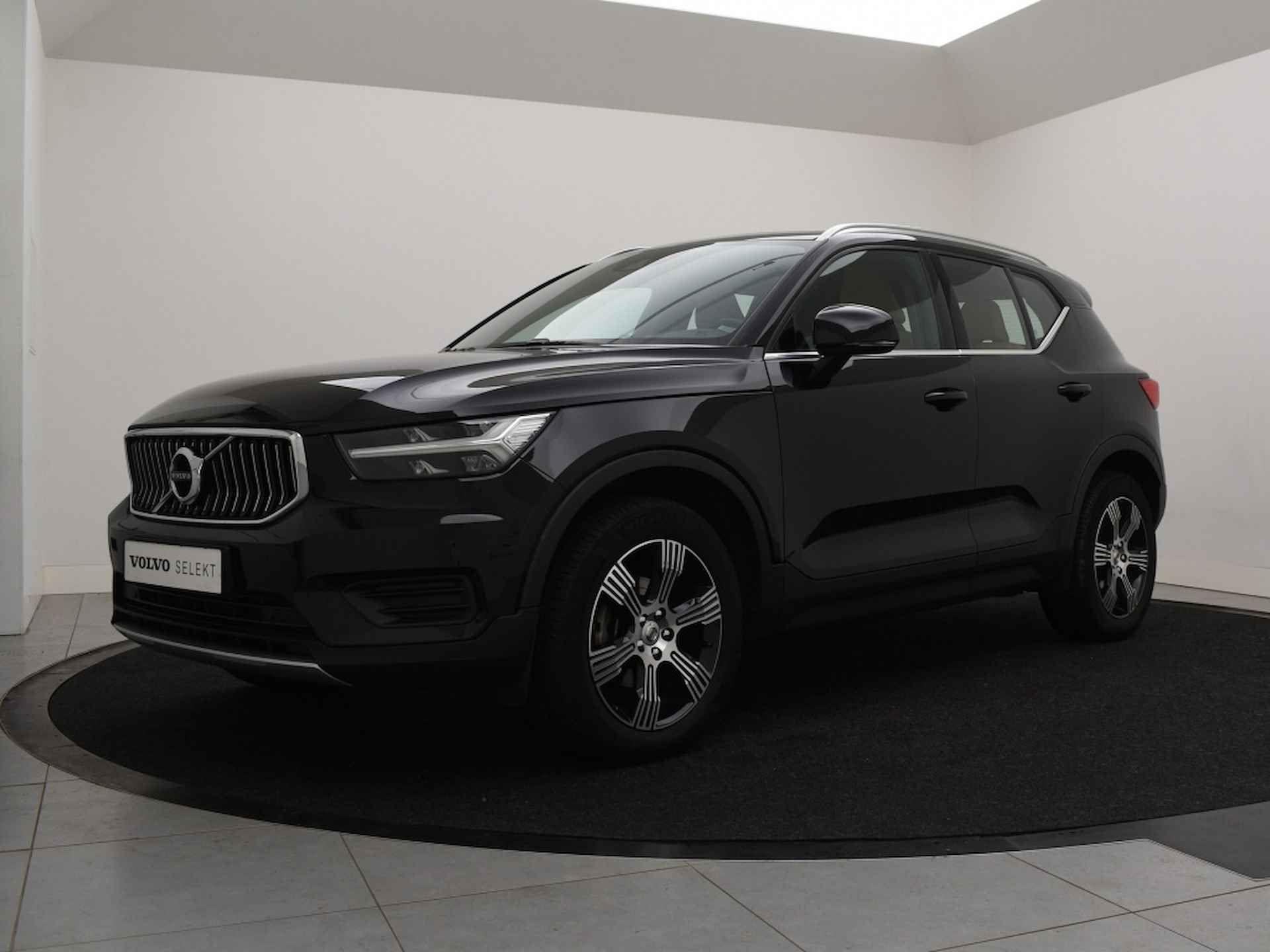 Volvo XC40 T3 AUT(8) INSCRIPTION SCHUIFDAK LEDER STOELVERWARMING 18INCH