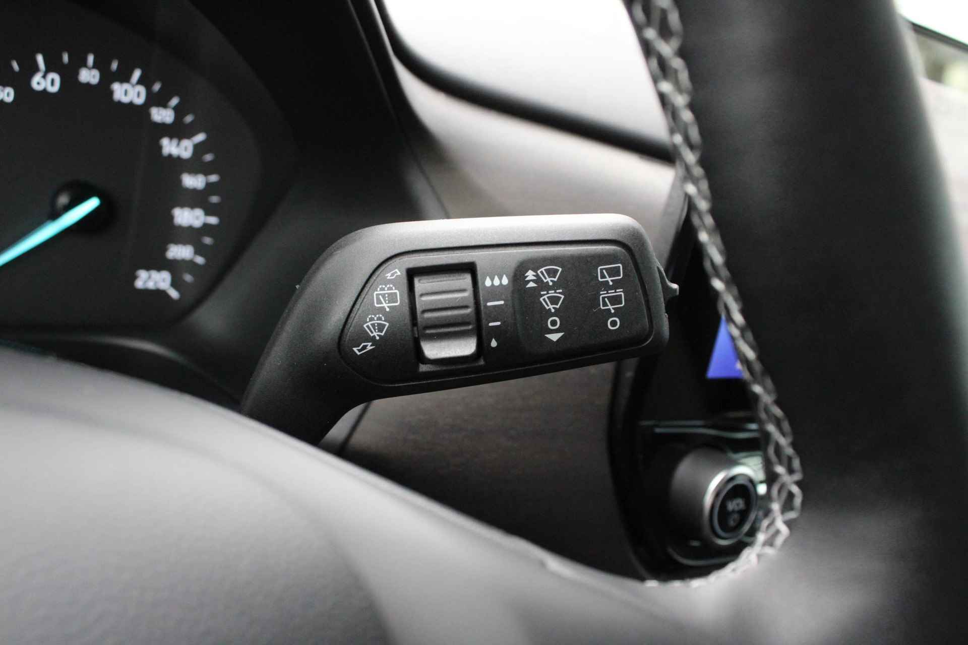Ford Puma 1.0 EcoBoost Titanium X Automaat | Trekhaak | Adaptive cruise control | Winter pack | Dodehoeksensoren | Half leder - 25/38