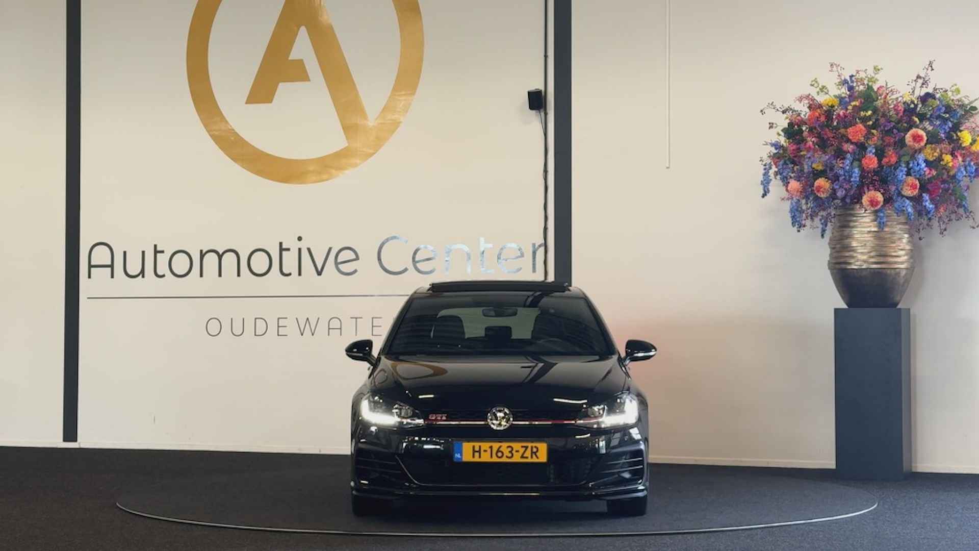 Volkswagen Golf 2.0 TSI GTI Perf. | PANO | ACC | LEDER | LMV | LED | NAVI | ALAR - 10/43