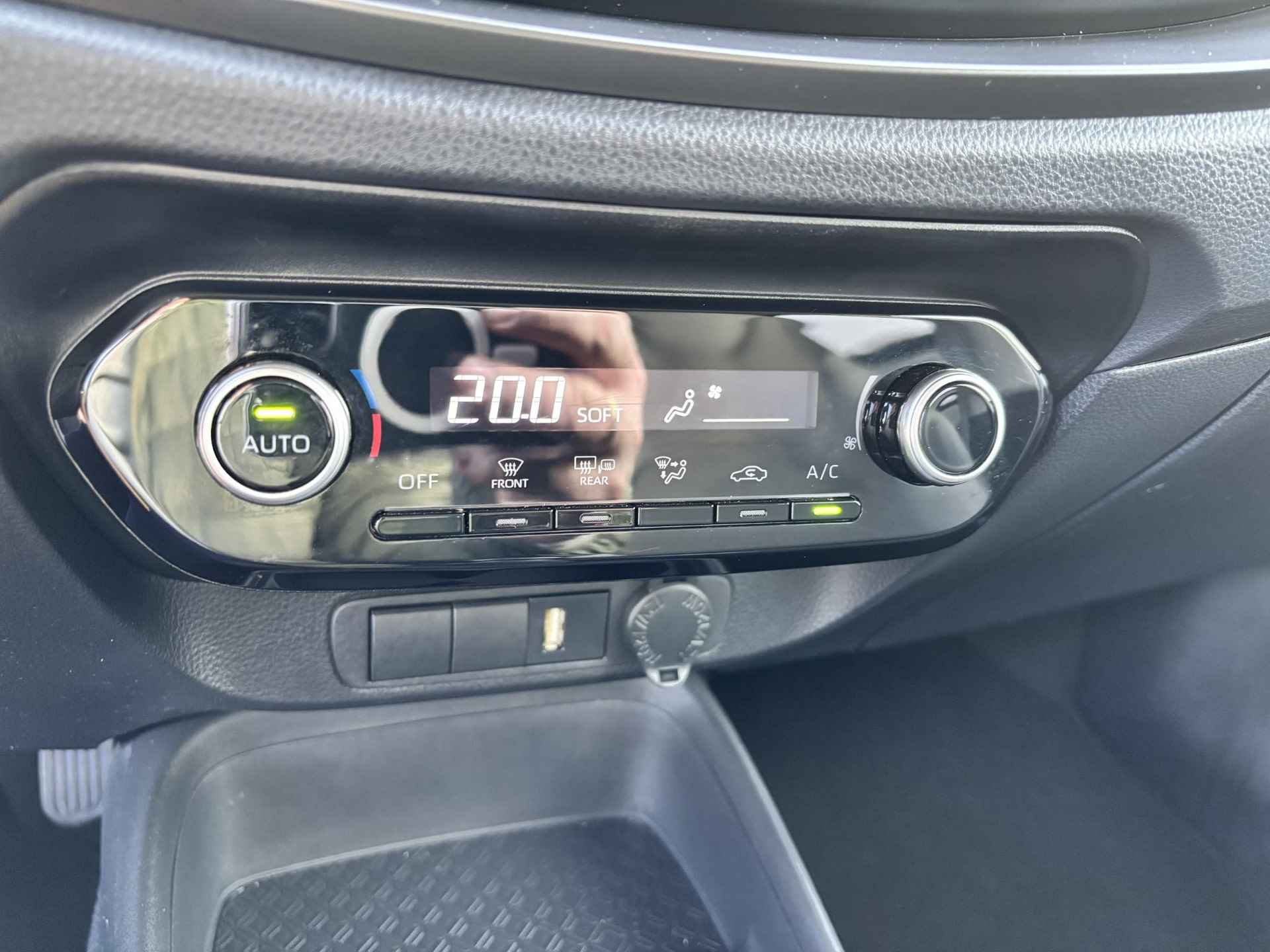 Toyota Aygo X 1.0 VVT-i First Climate Controle, Apple Carplay Android Auto, Adaptive Cruise Controle - 19/38