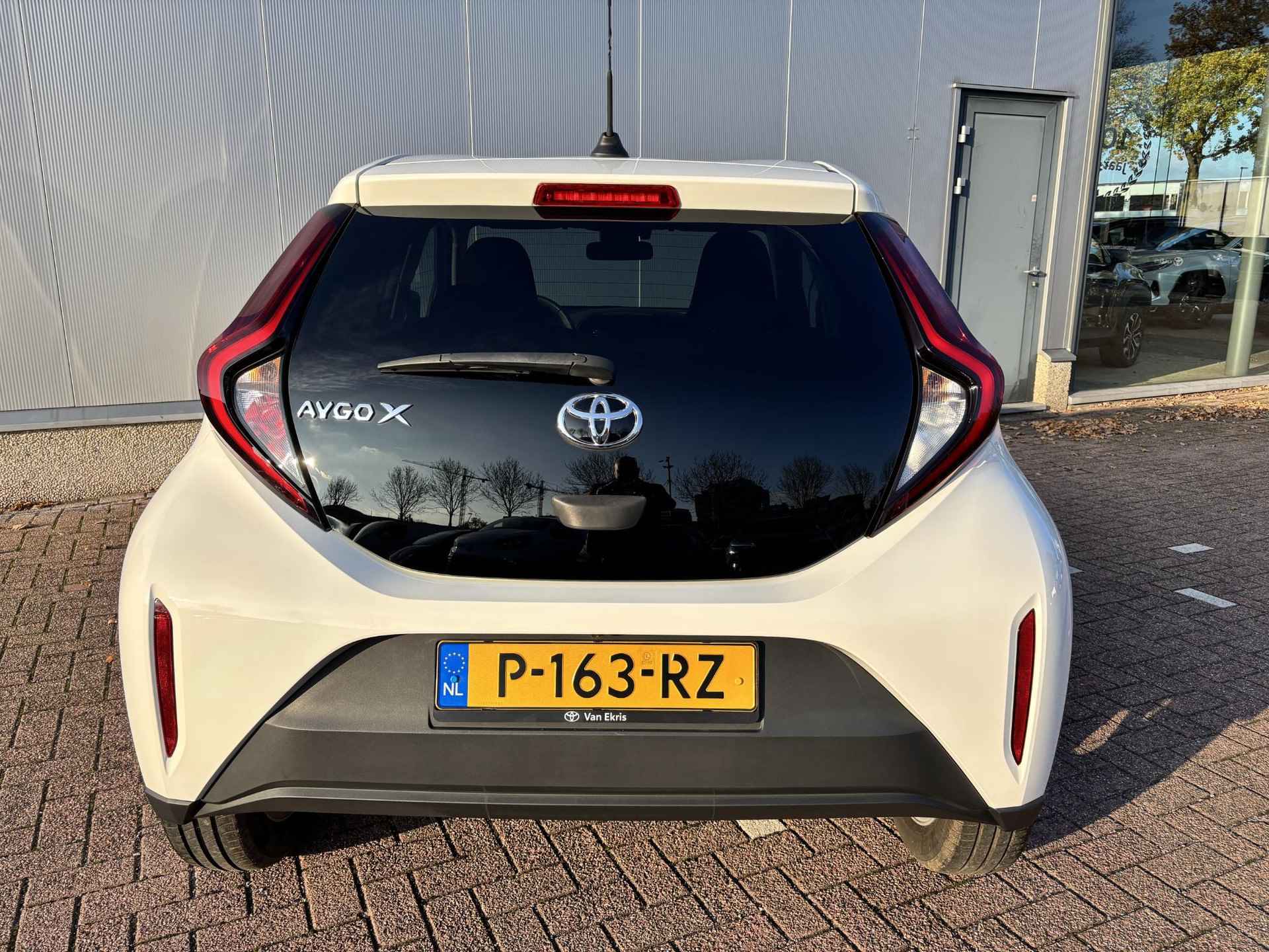 Toyota Aygo X 1.0 VVT-i First Climate Controle, Apple Carplay Android Auto, Adaptive Cruise Controle - 27/38